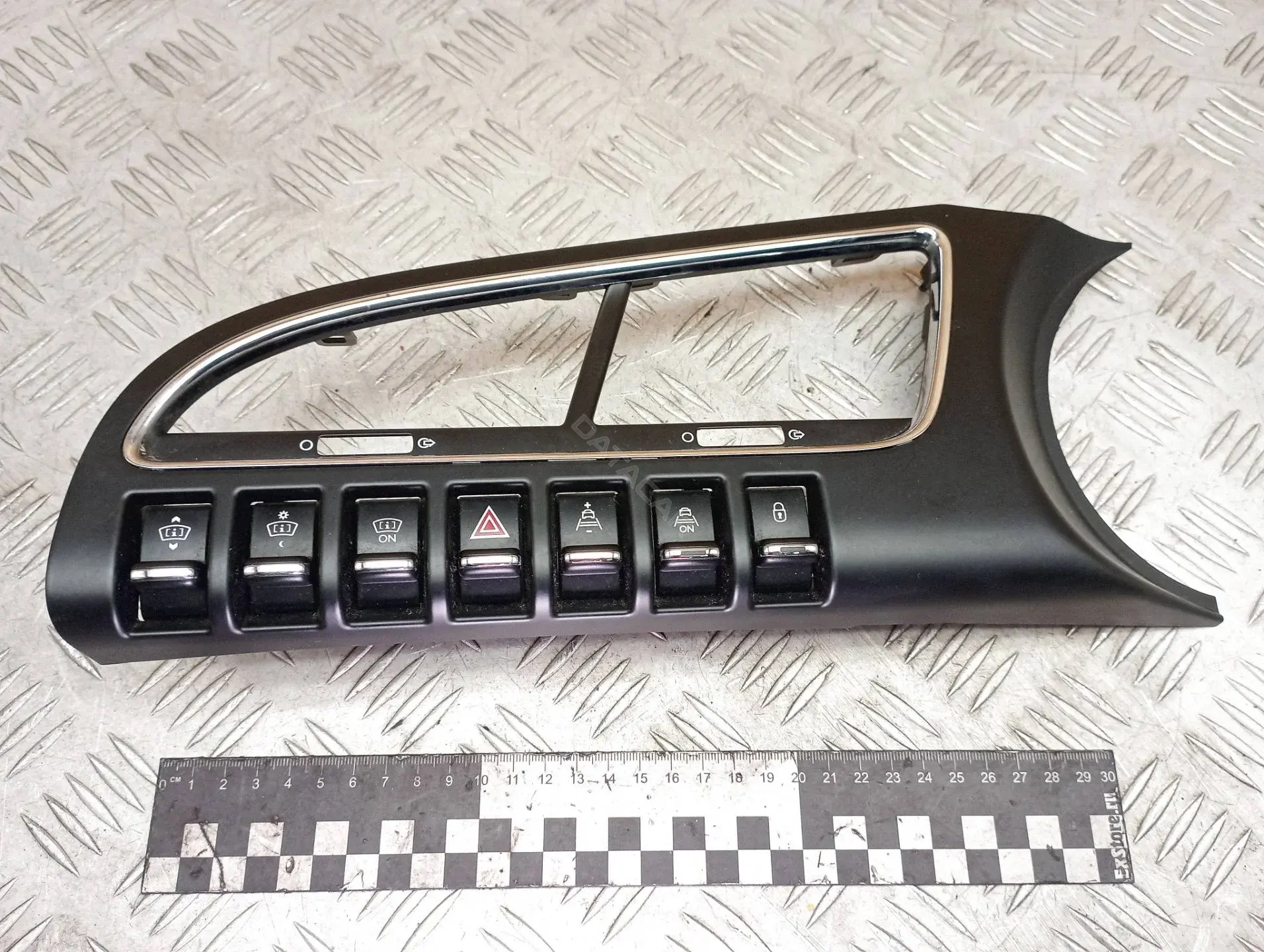 Блок кнопок 10006169, 10033756, 96638425XT