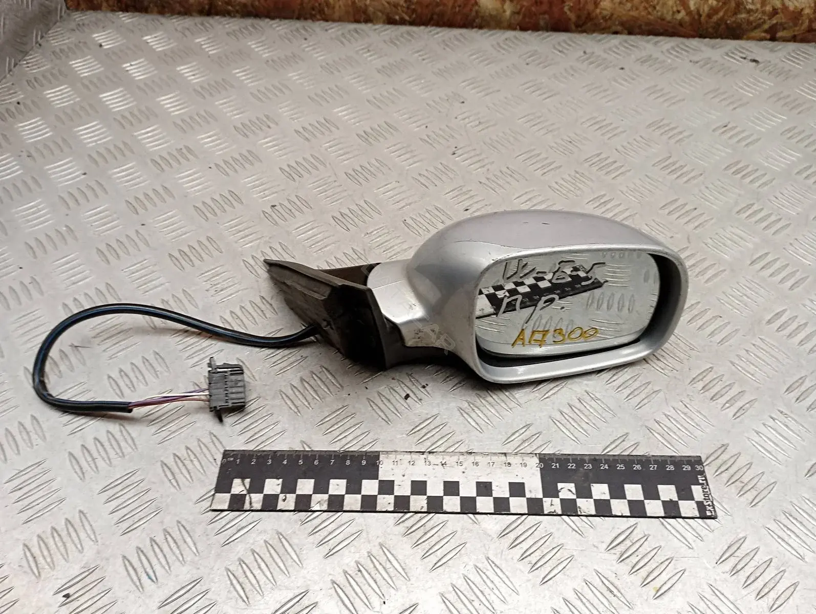 Наружное зеркало 3B0857934
