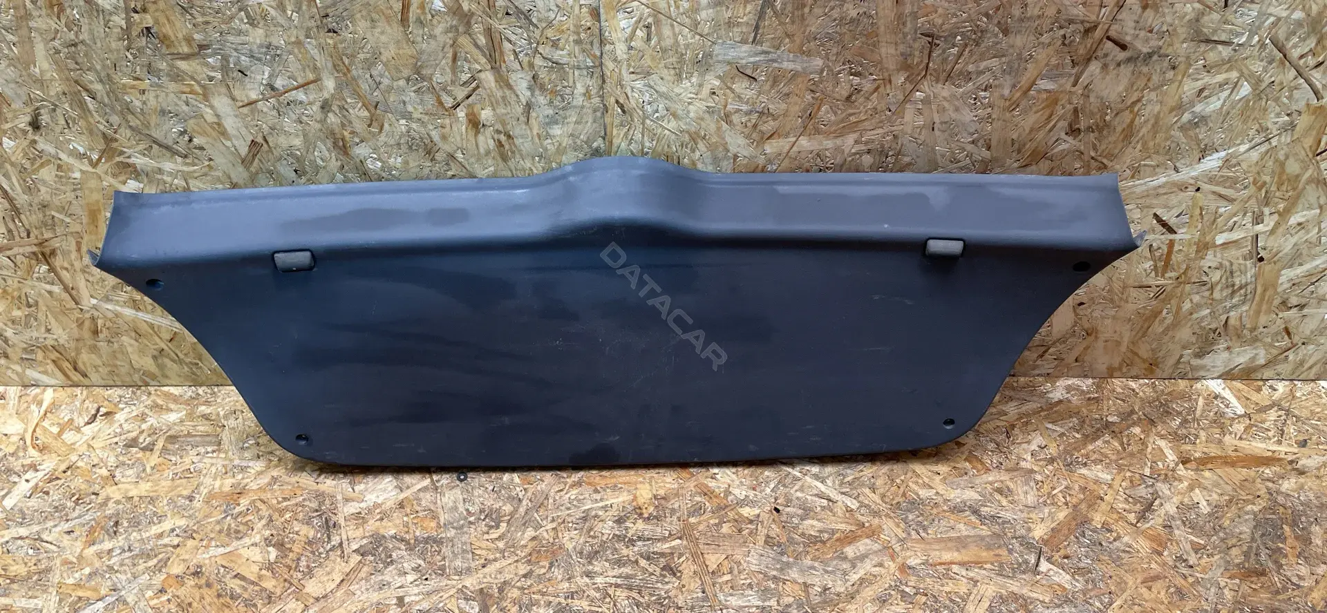 Обшивка крышки багажника 817501G210
