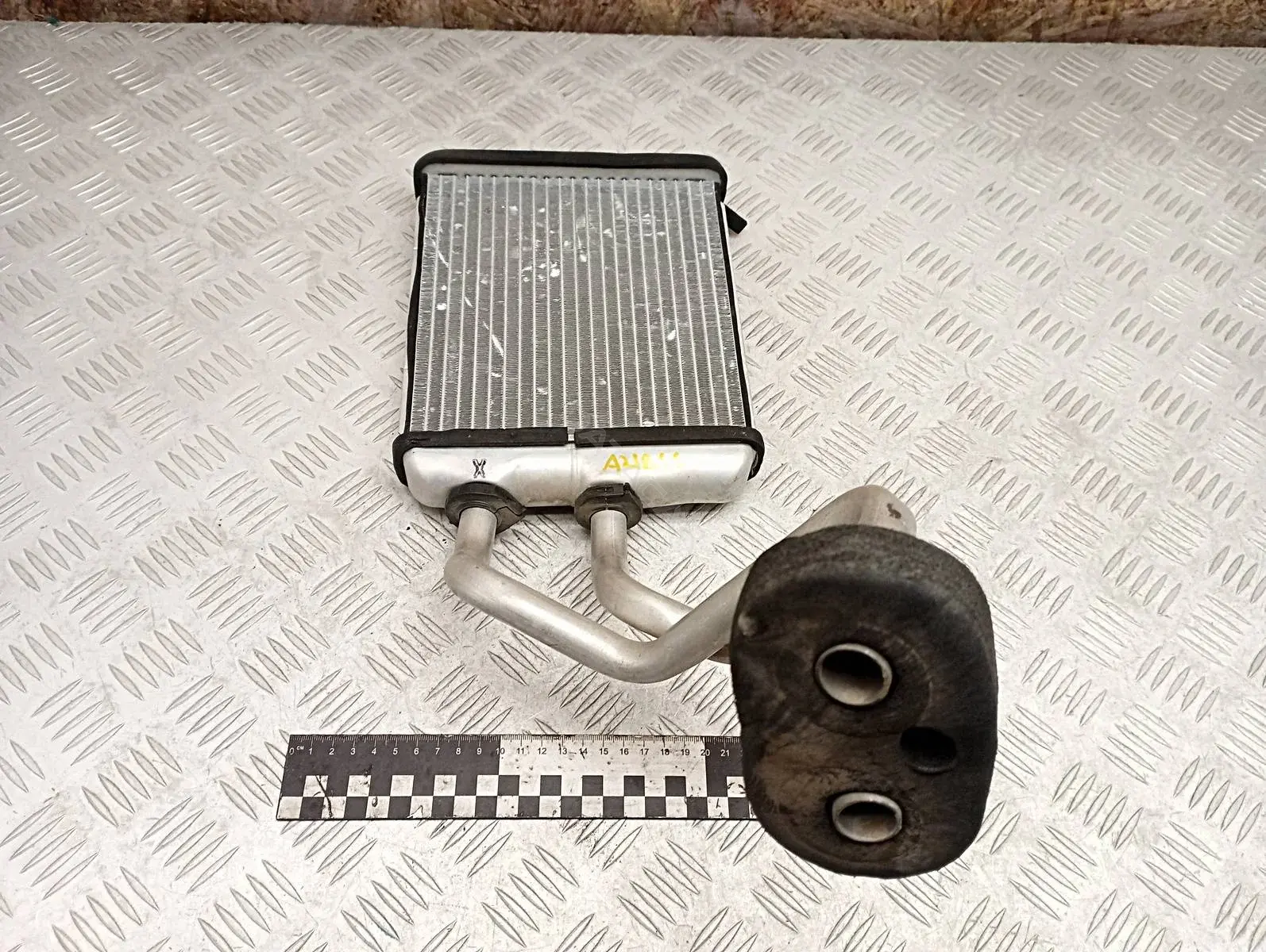Радиатор печки 52479237