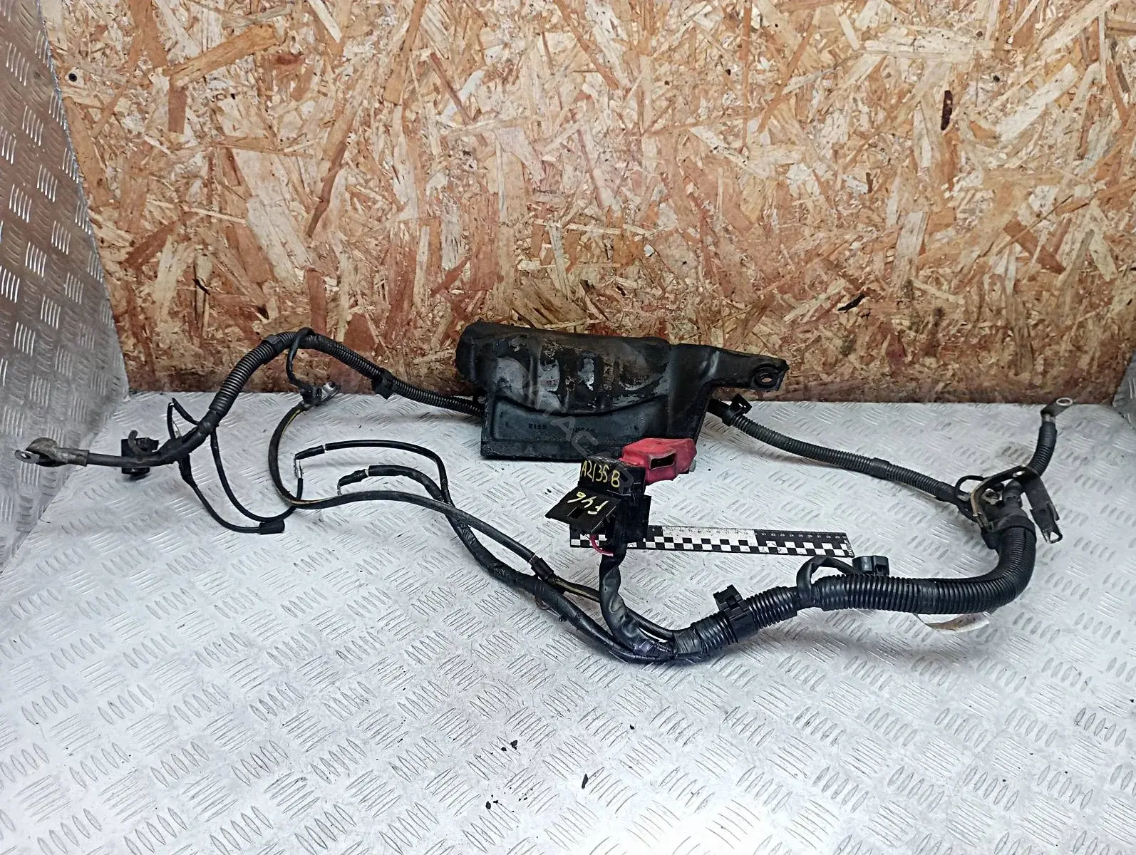 Провод аккумулятора MR952927
