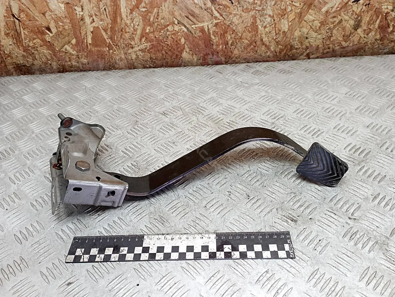 Педаль сцепления P14428989