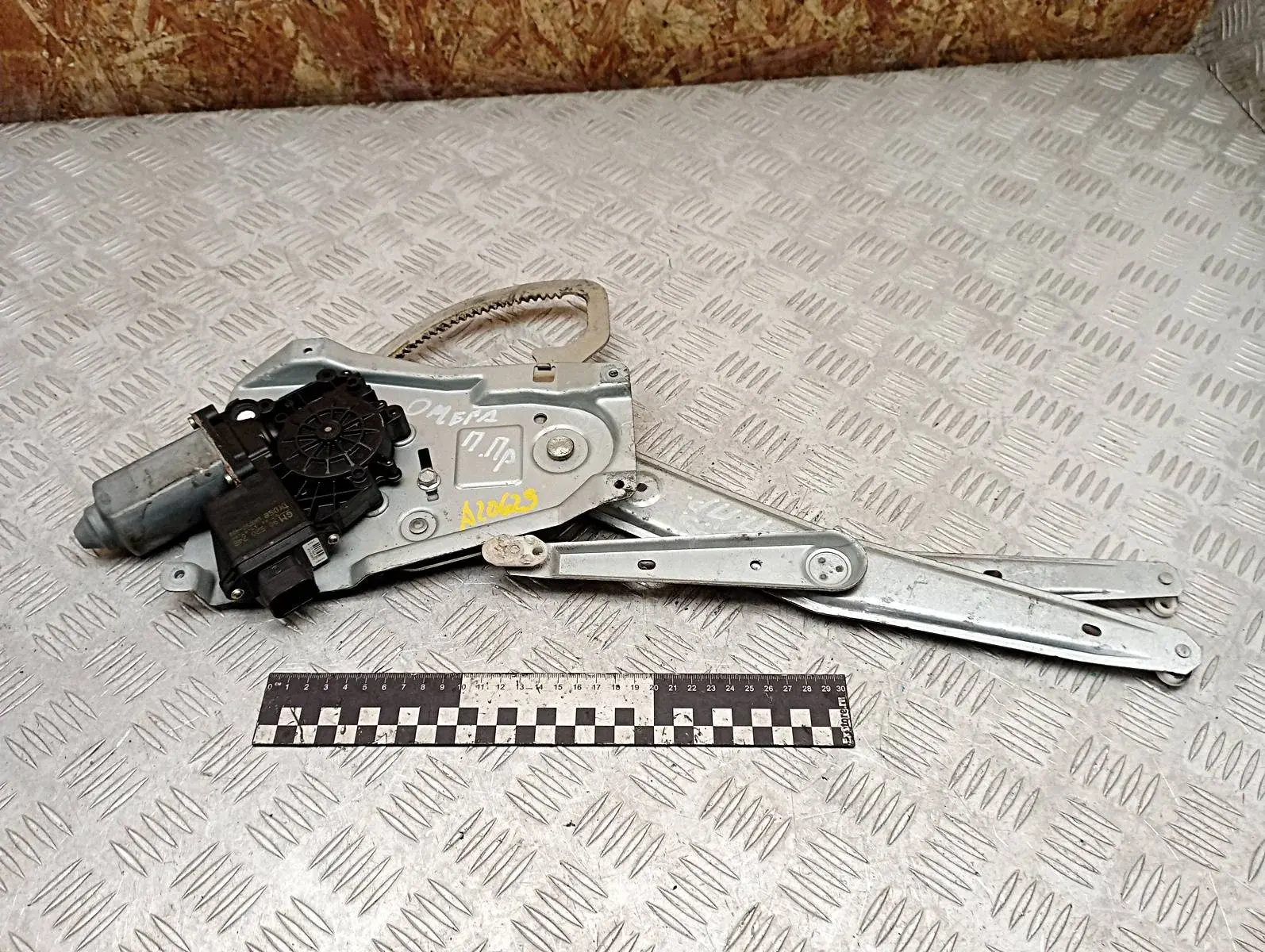 Стеклоподъемник 09174454, 7743000762, 90520248