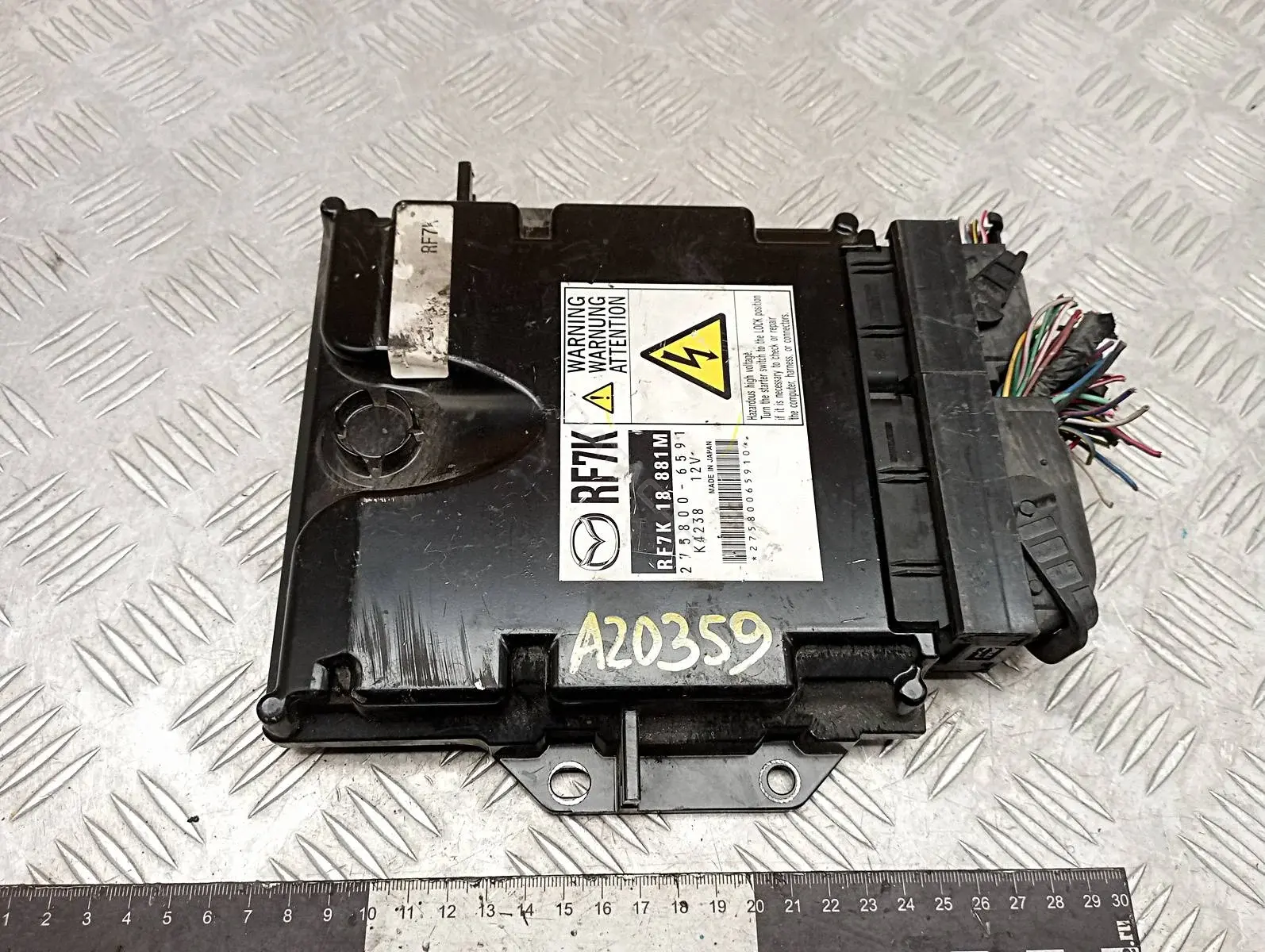 Блок управления двигателем 2758006591, RF7K18881M
