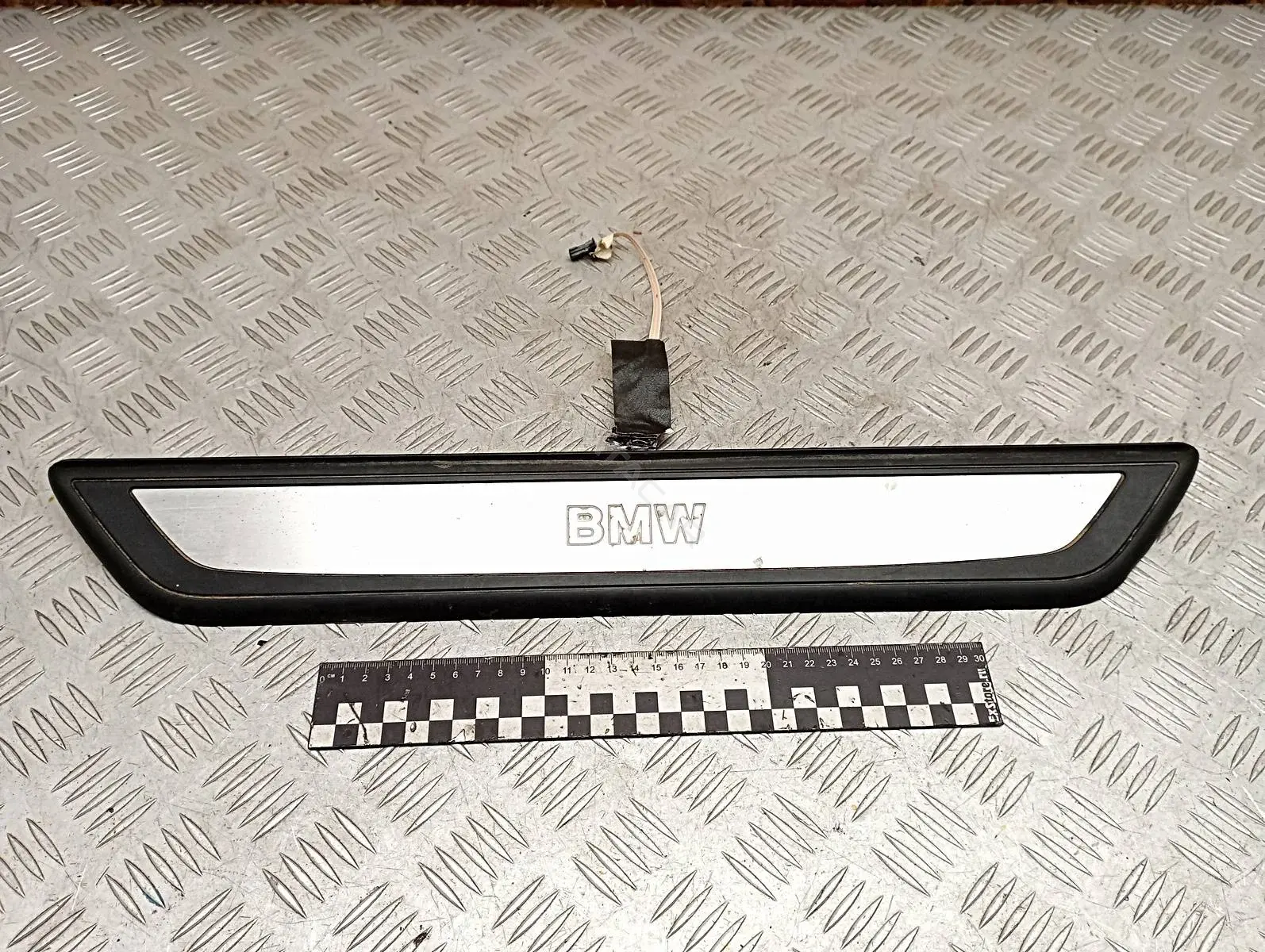 Накладка на порог 51477181011, 51477181015, 51477190969