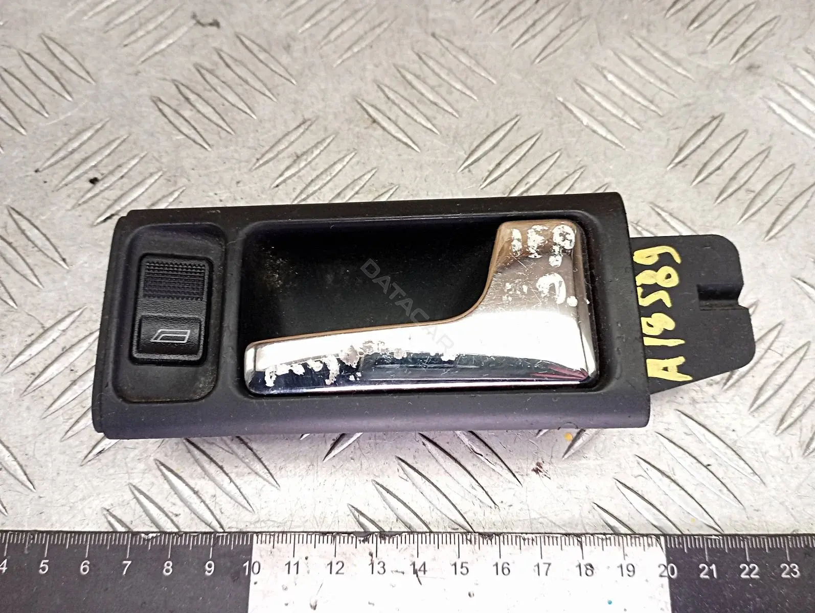 Ручка двери 4A0837020C