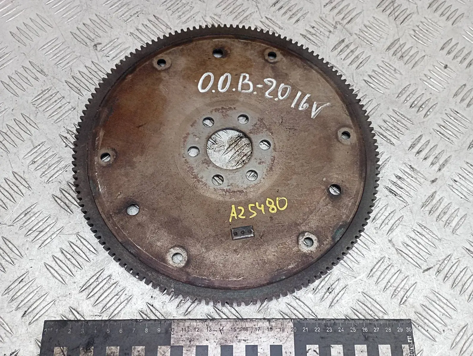 Маховик 90251285