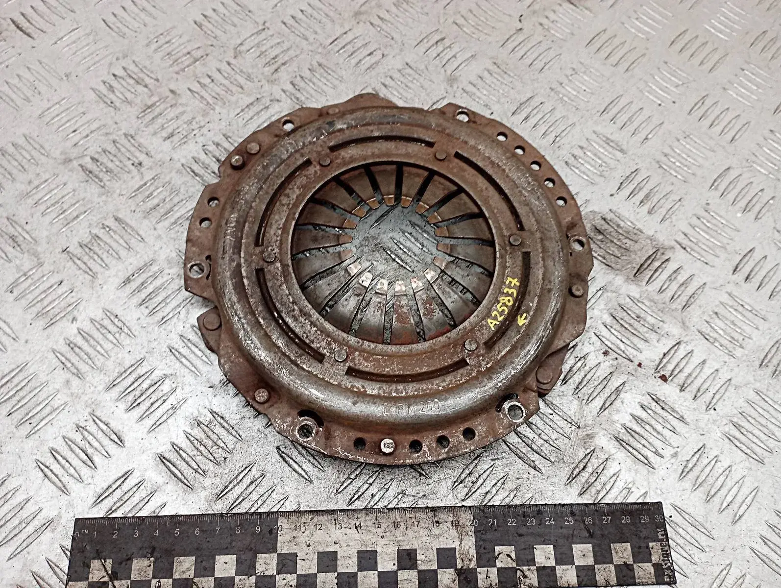 Корзина сцепления 185200FS, 3082214301, 90375717
