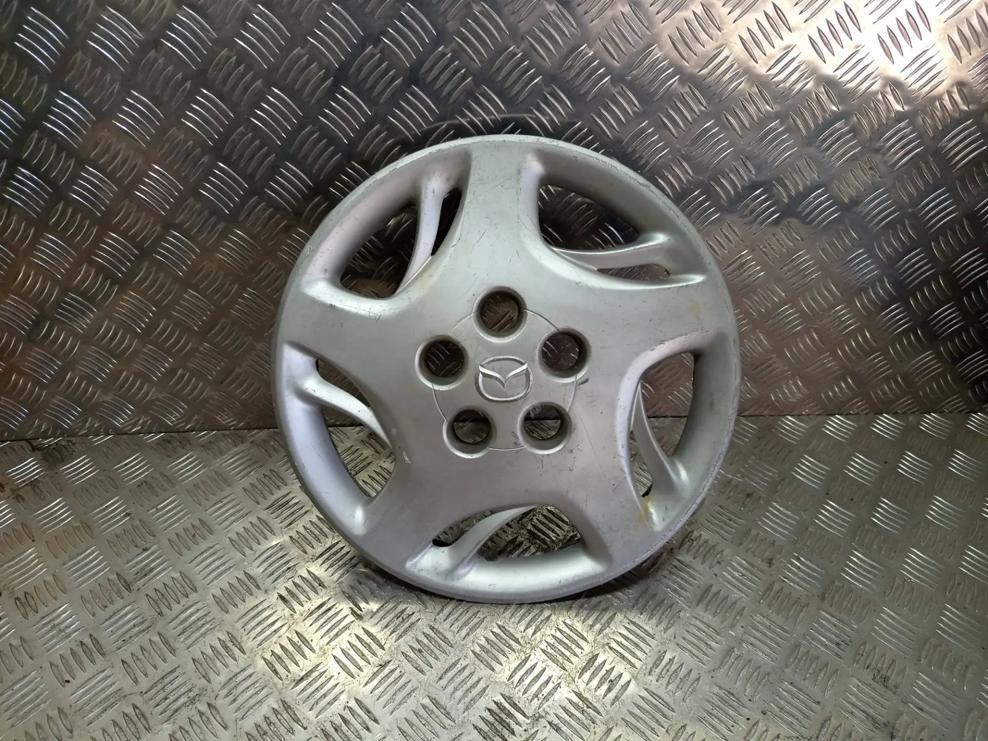 Колпаки на колеса LC62371700