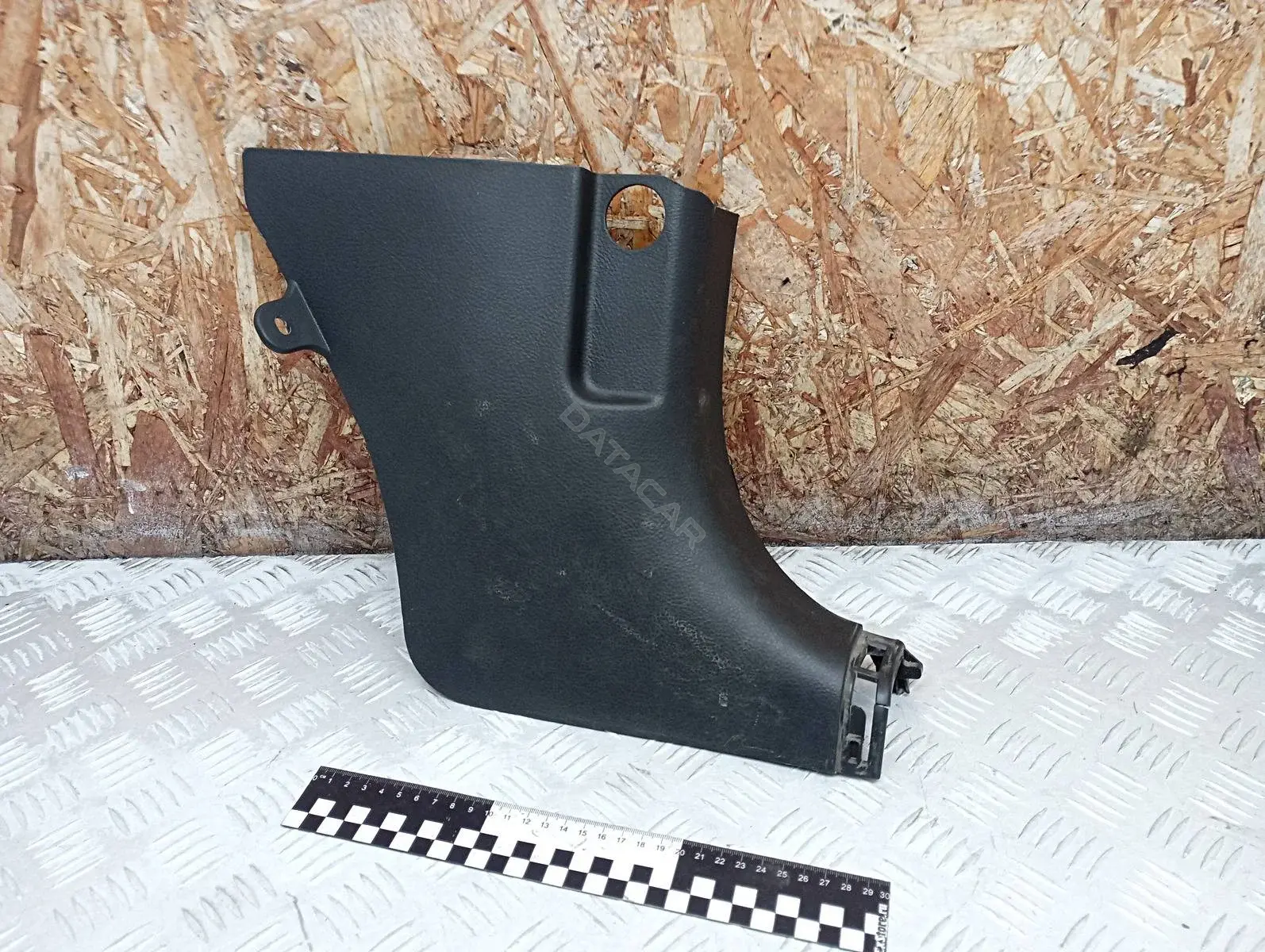 Обшивка стойки 858552B010