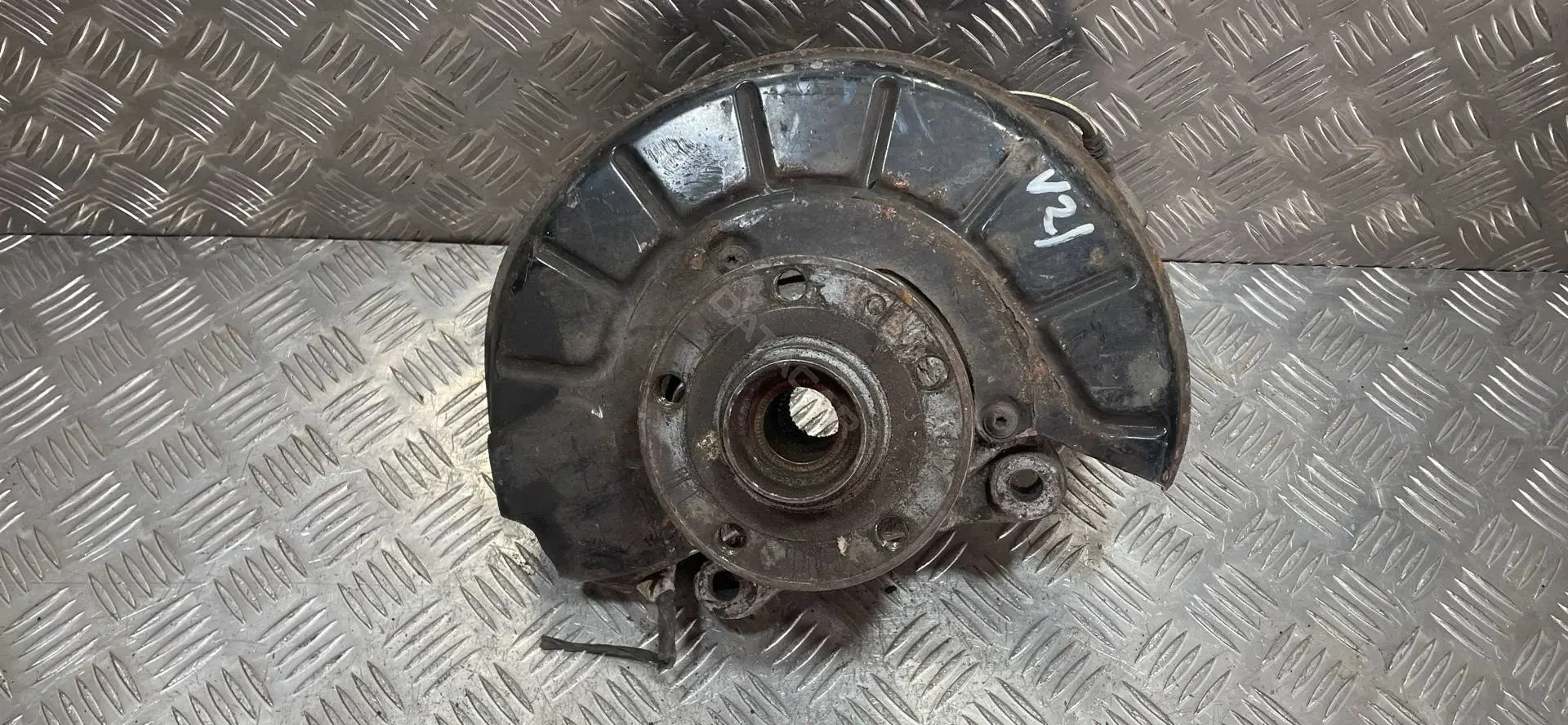Ступица колеса 00X11772, 02F40232, 100A11560