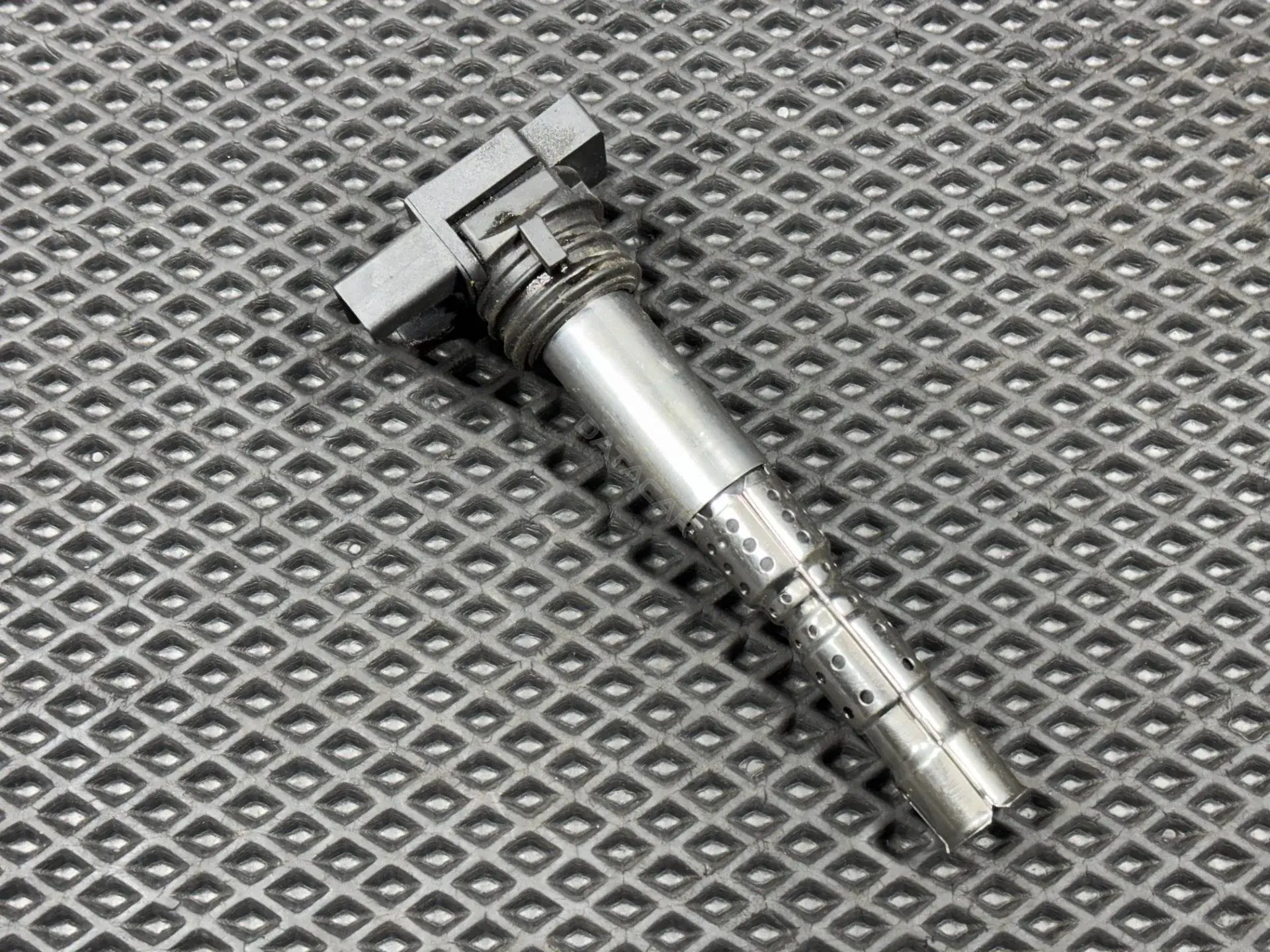 Катушка зажигания 07C905715A, L1FA3E