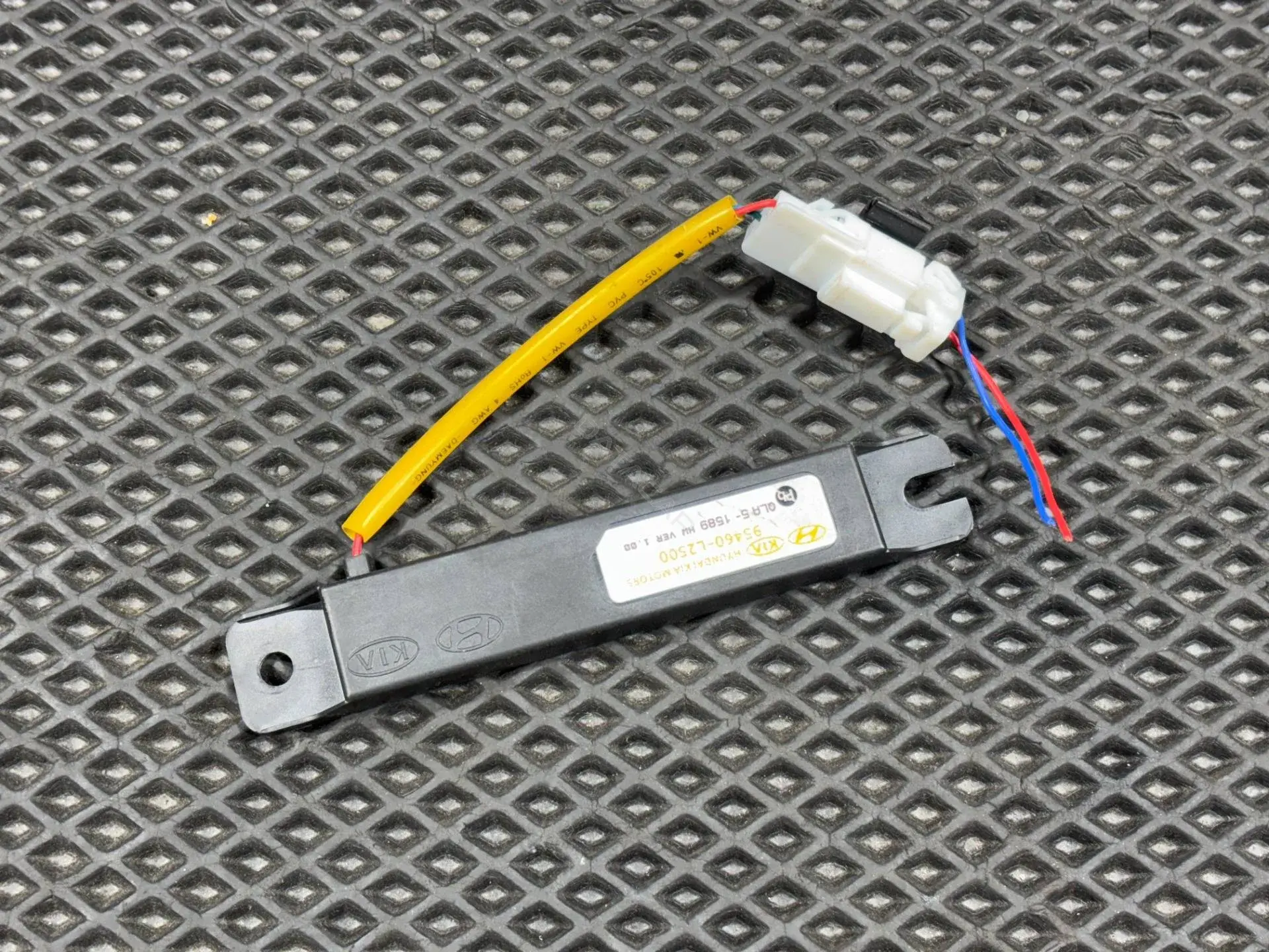 Антенна 95460-L2500