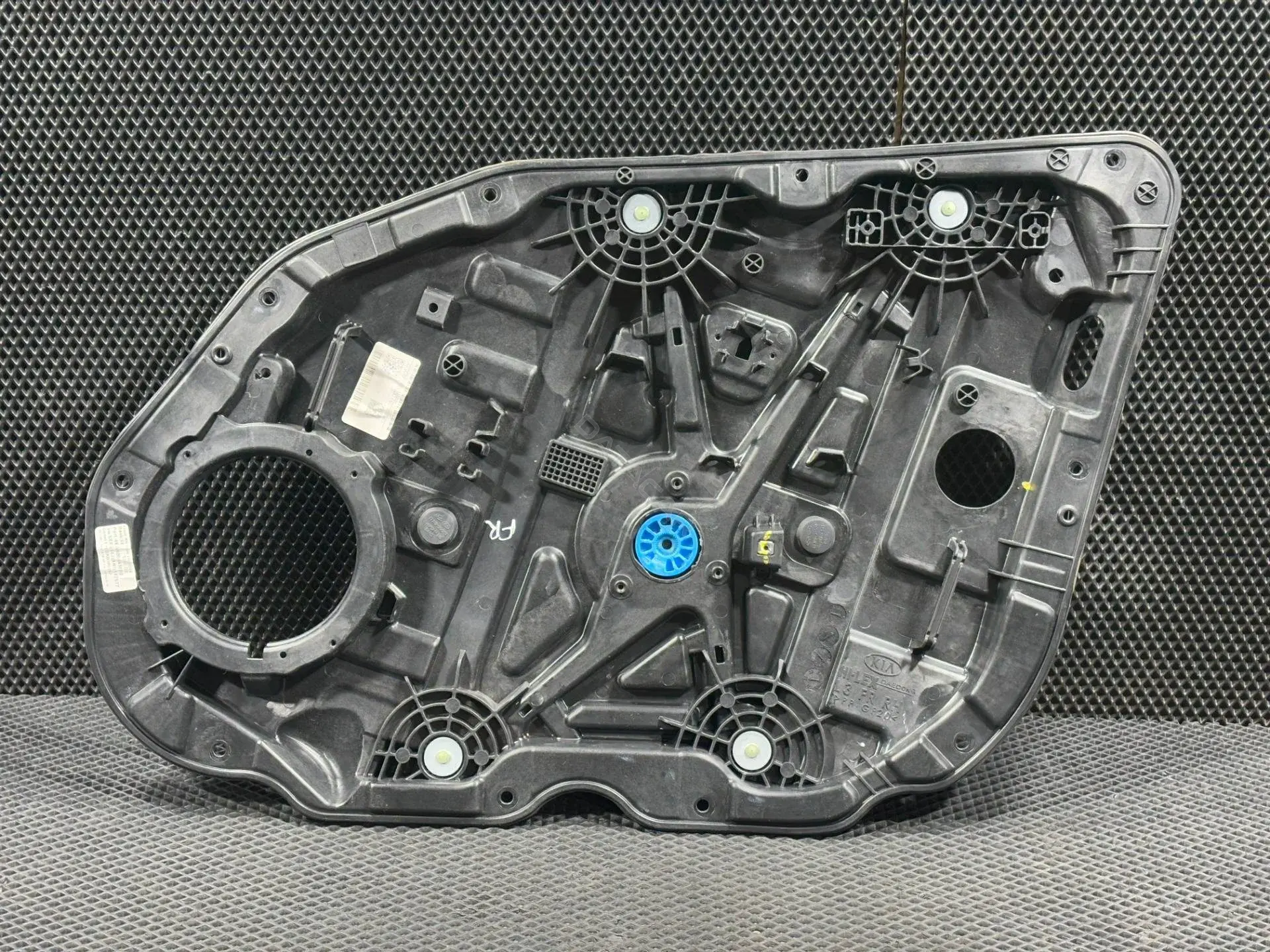 Стеклоподъемник 4KW8005KM00