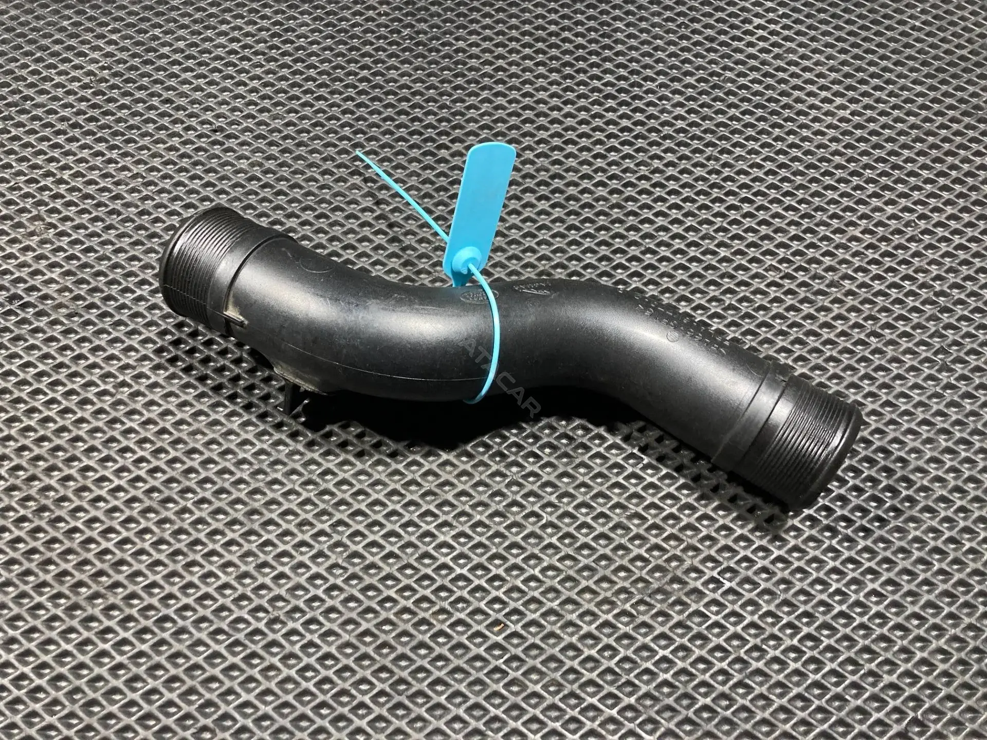 Патрубок интеркулера FPLA6K770CD, LR062410