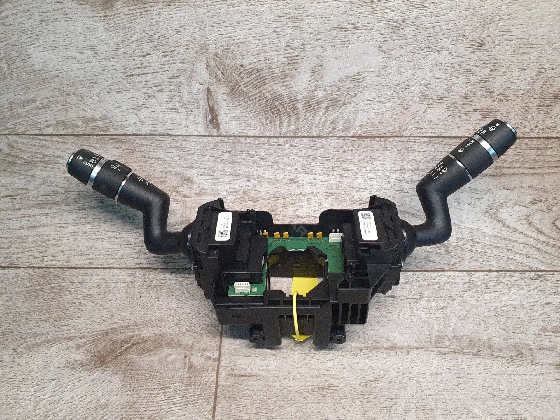 Переключатель подрулевой BJ323F972DB, BJ323F973BB, DPLA13N064RA