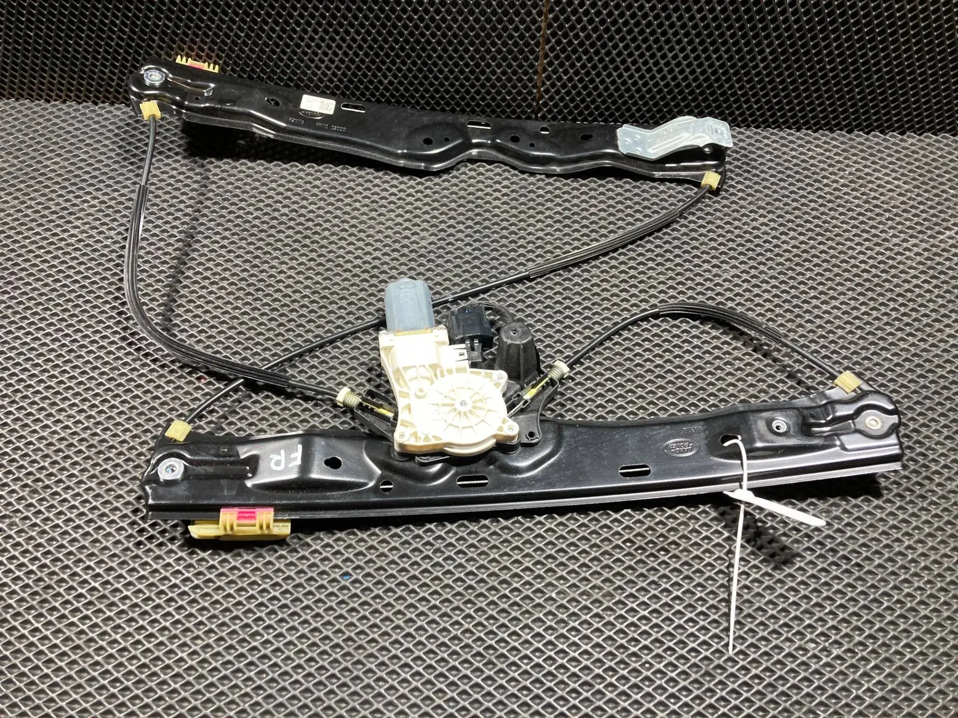 Стеклоподъемник FK7223200AC, LR165908