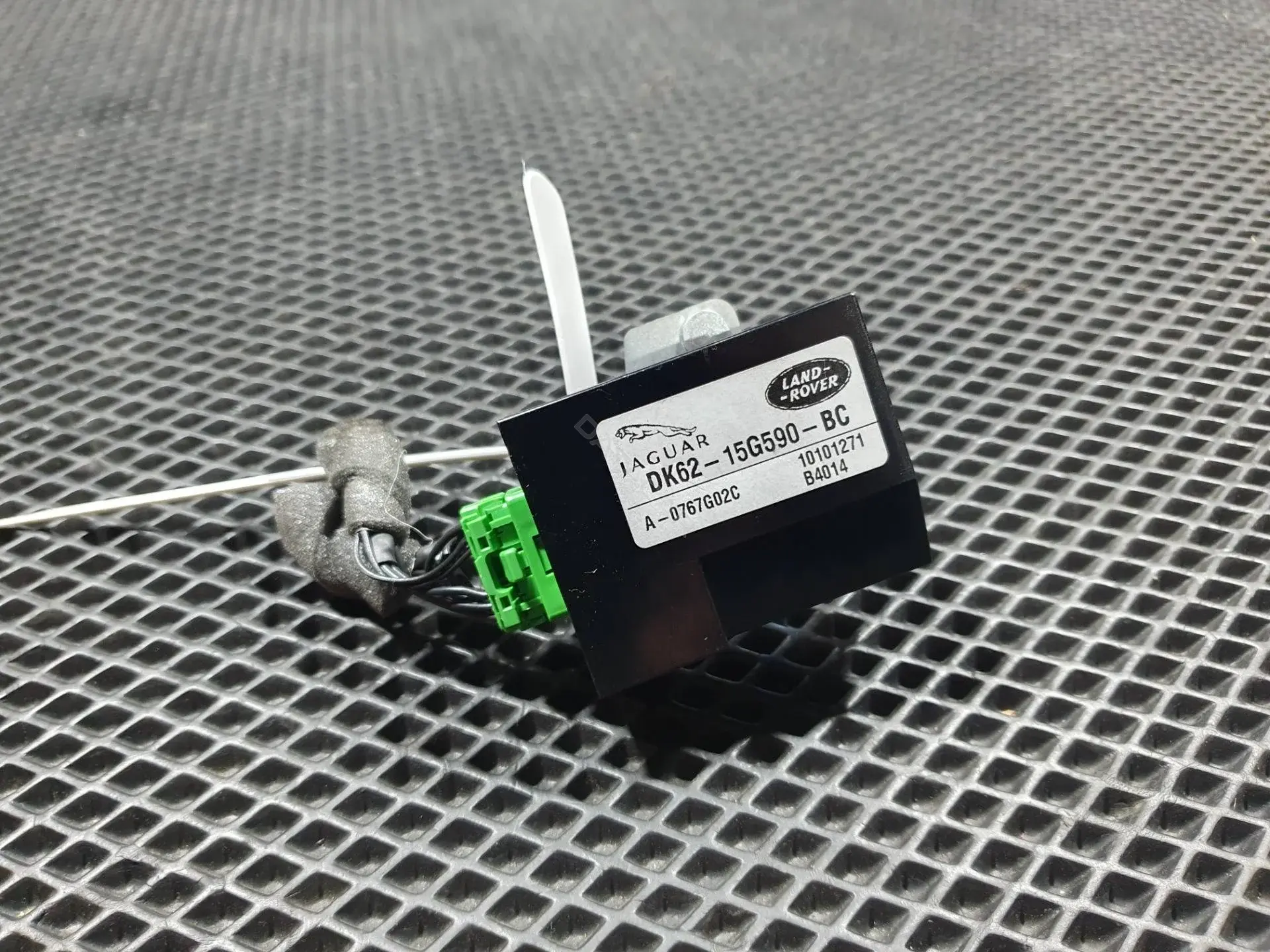 Усилитель антенны DK6215G590BC, LR049171, LR053015