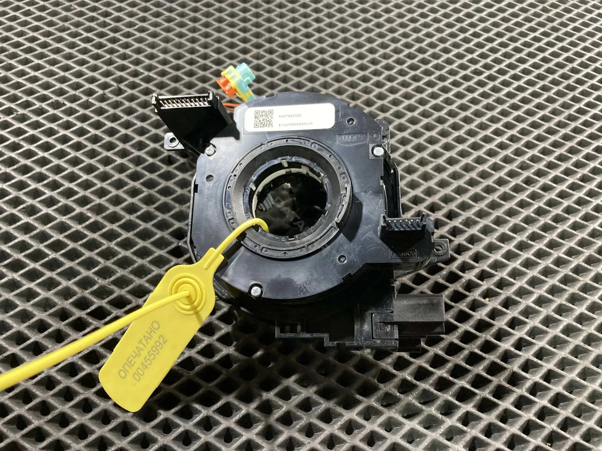 Шлейф подрулевой BJ32-14A664-DB, T4N16224