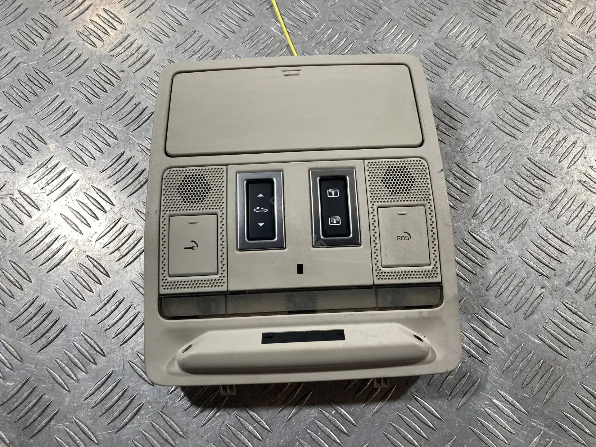 Плафон освещения салона EJ3218808AA, FK7219A391AA, GX73519A58