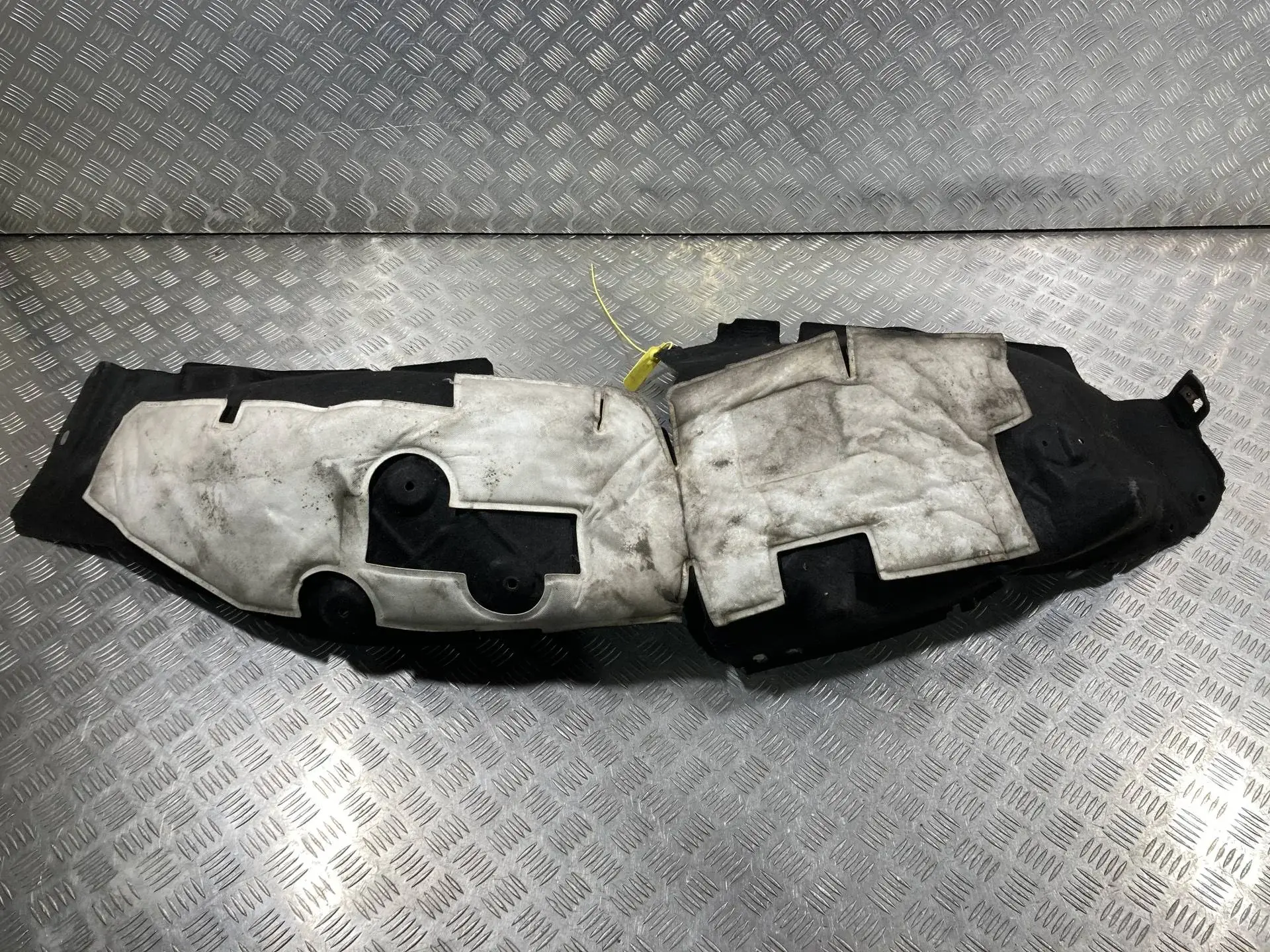 Подкрылок CPLA279D23, LR033054, LR050800