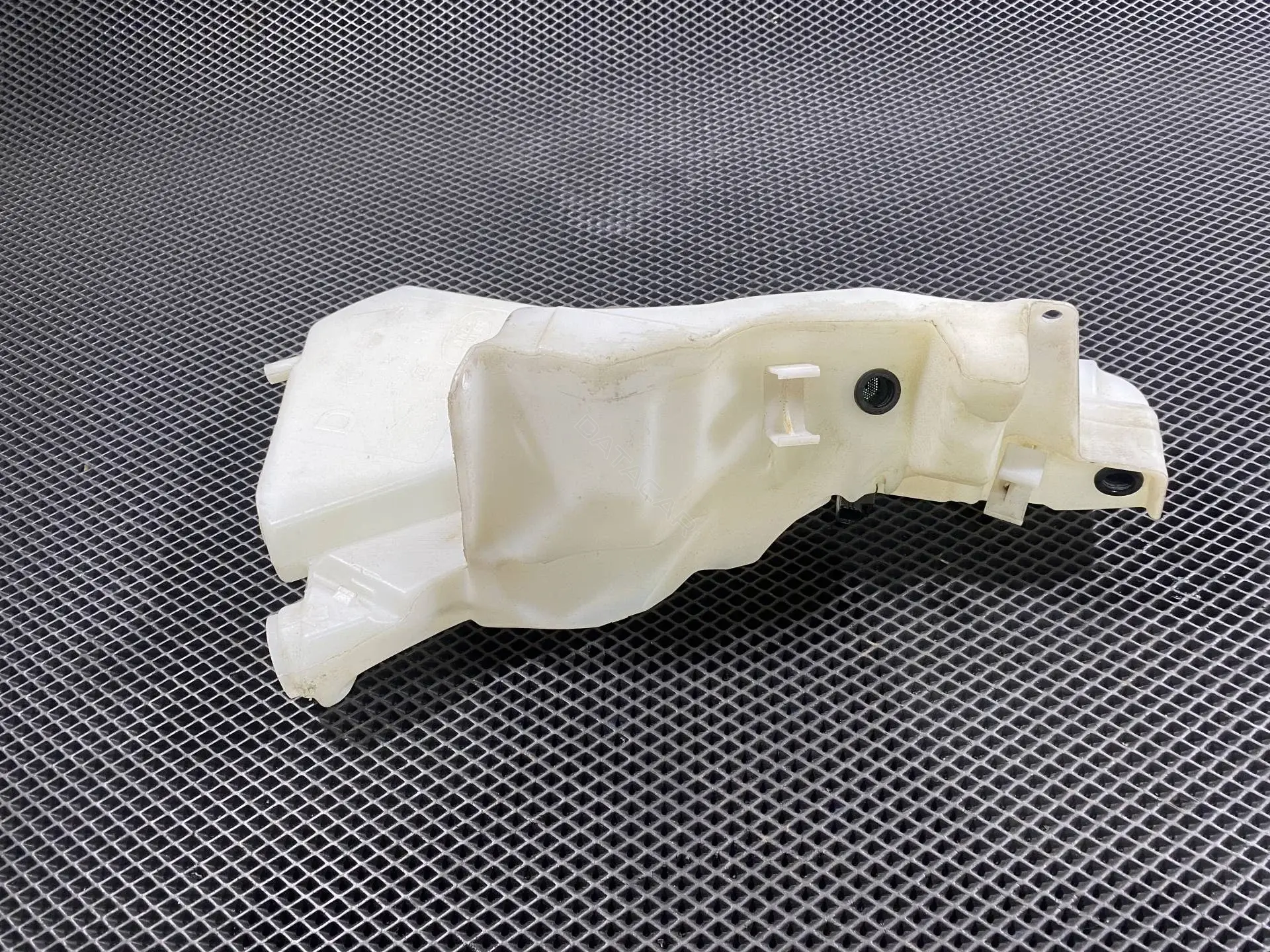 Бачок омывателя GX7317B613DB, HK8317B613BC, LR093441