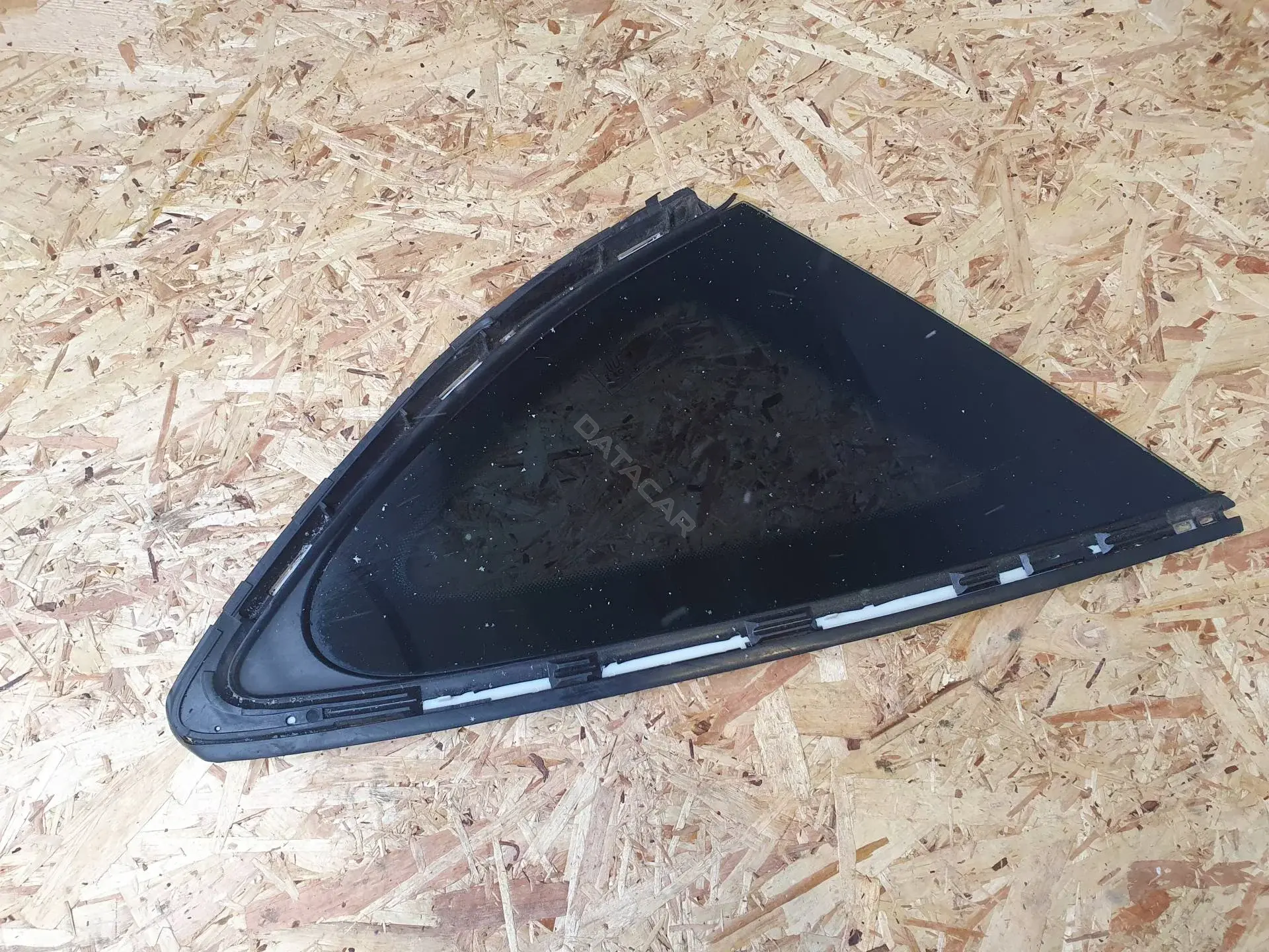 Стекло двери 4G8845299C