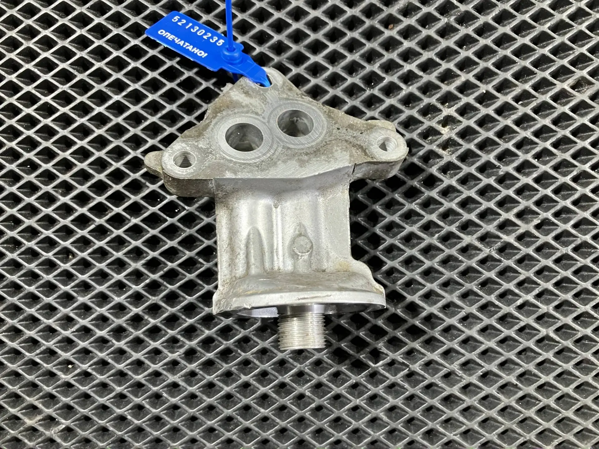 Корпус масляного фильтра D1PB21D682