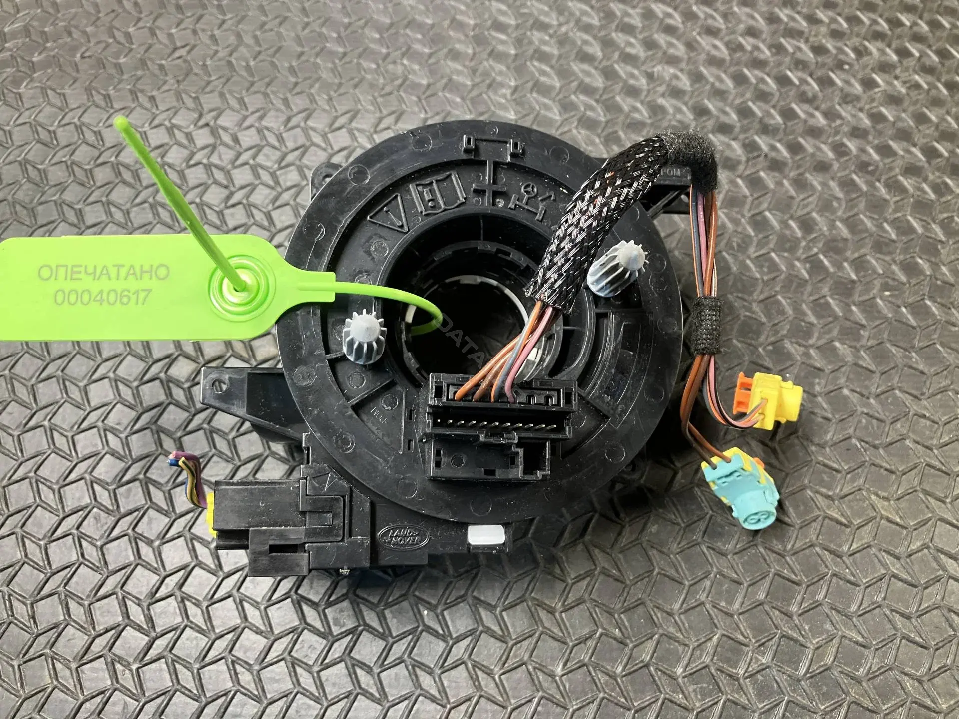 Шлейф подрулевой BJ32-14A664-CA