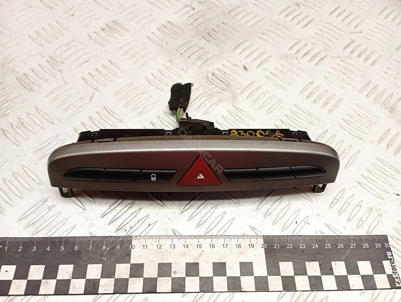 Кнопка аварийки 9659417177