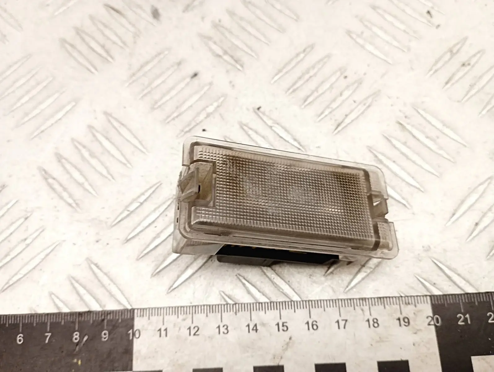 Задние фонари 26490JD000, 7700771935, 8200418356