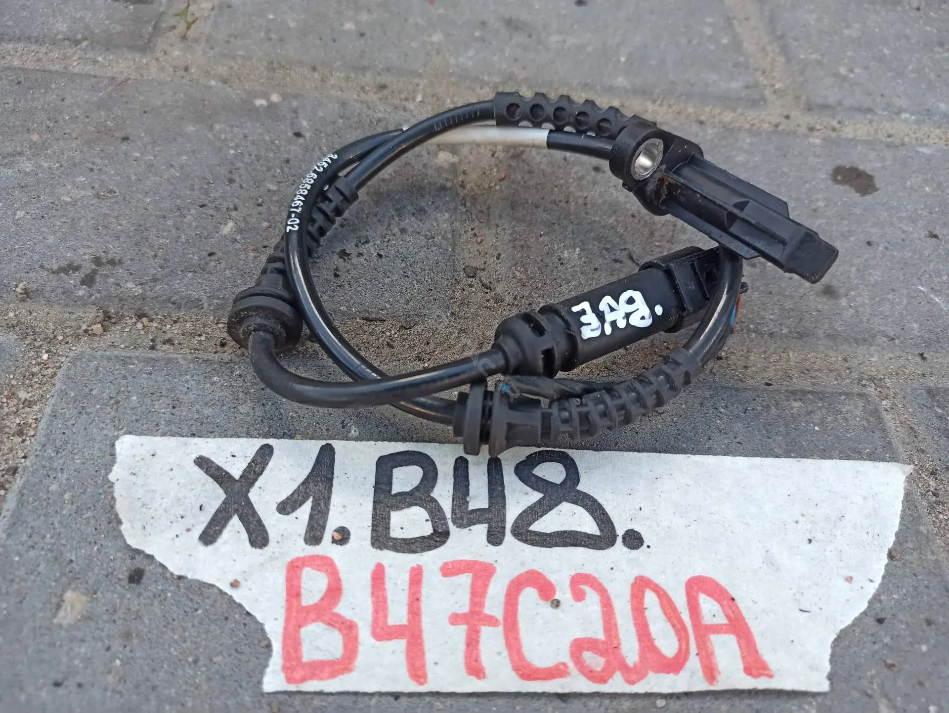 Датчик АБС 6858467