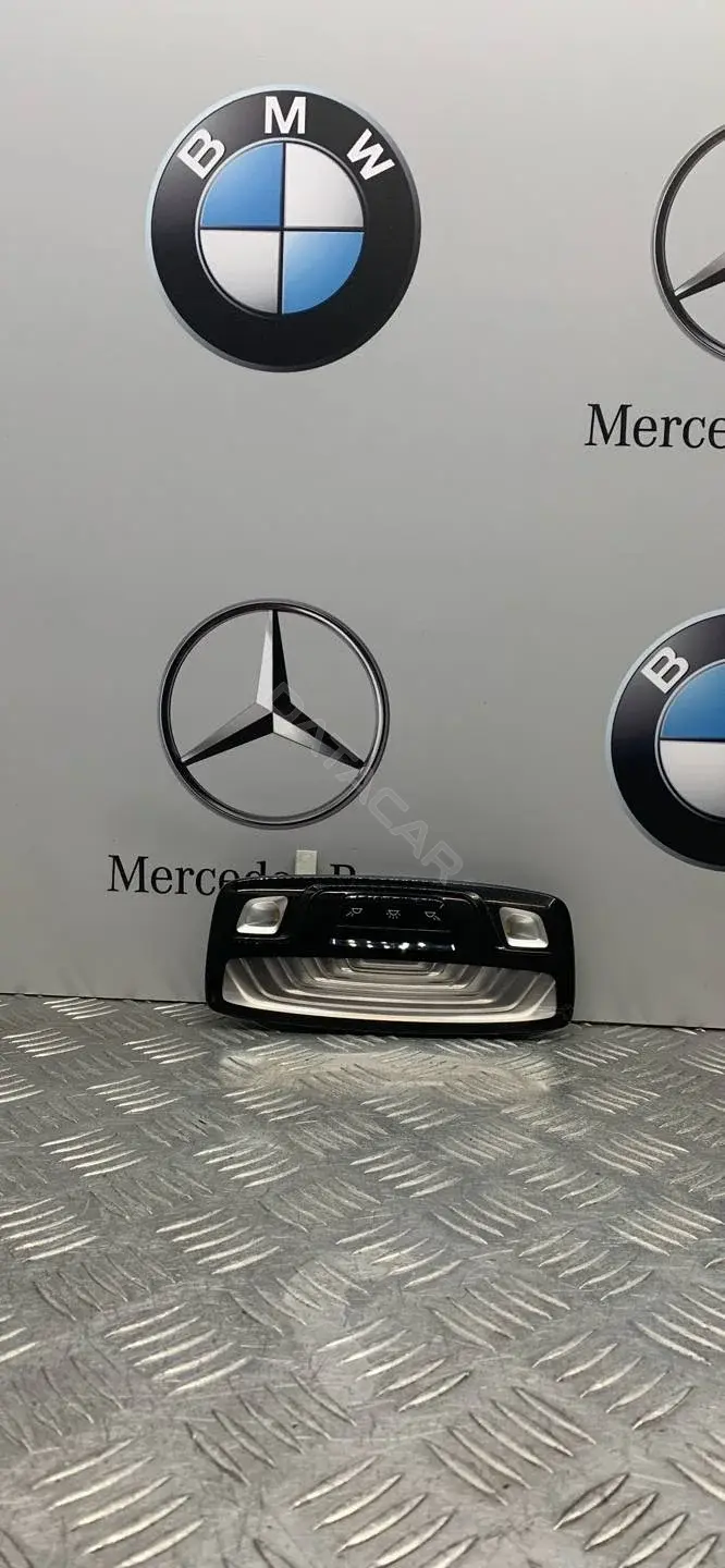 Плафон освещения салона 43684861401, 684861