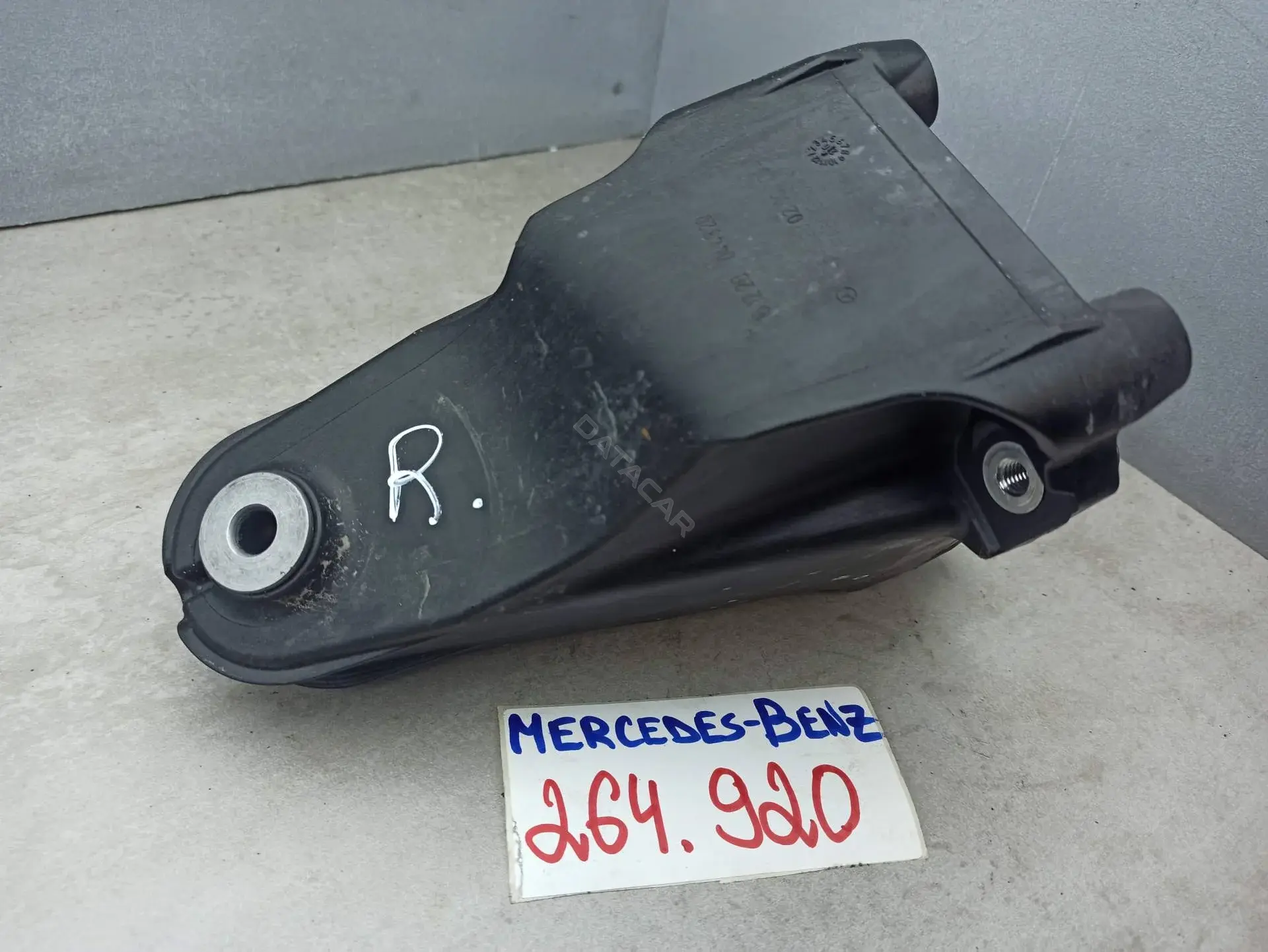 Кронштейн двигателя A2642200200