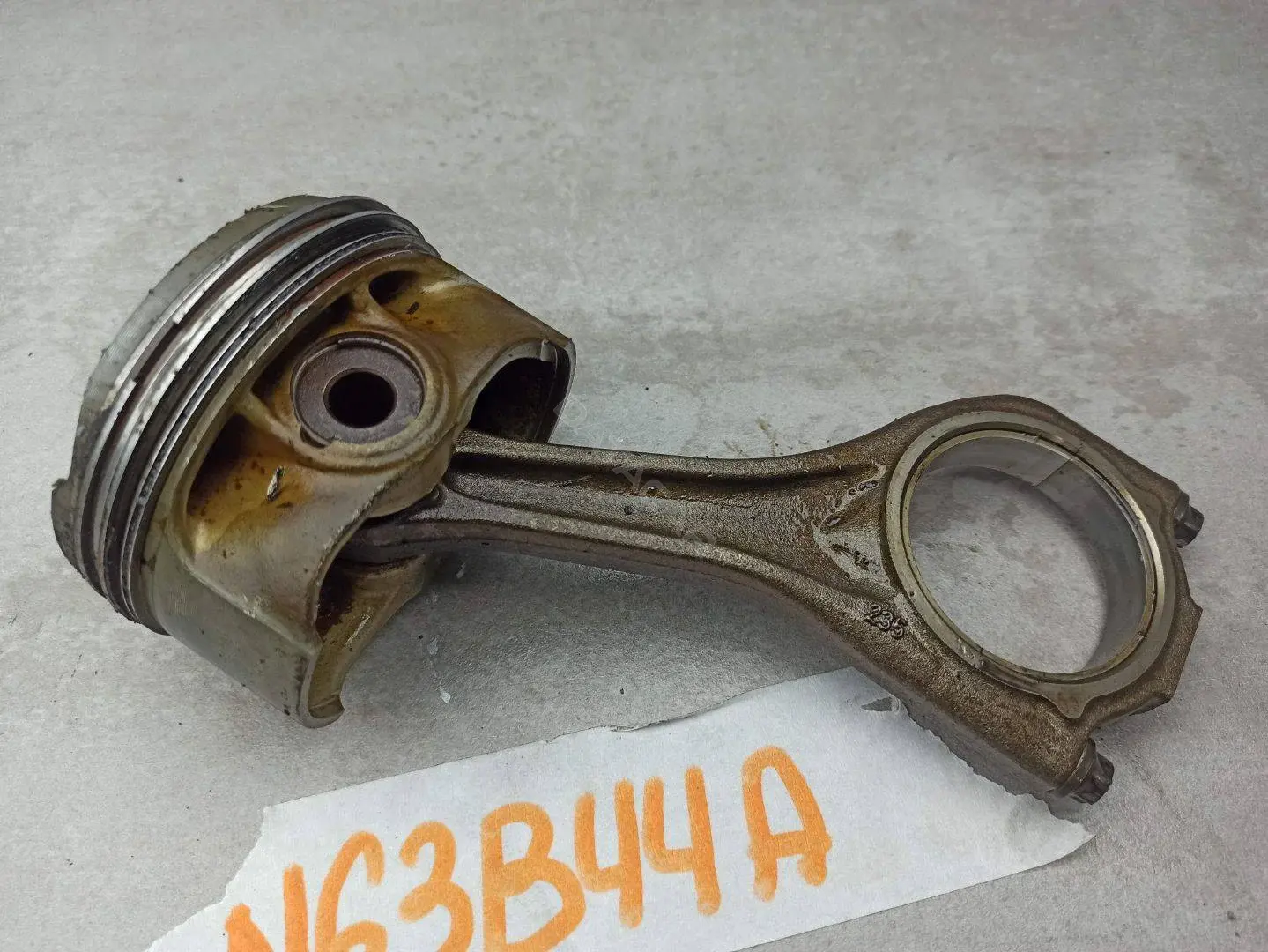 Поршень двигателя 7624615