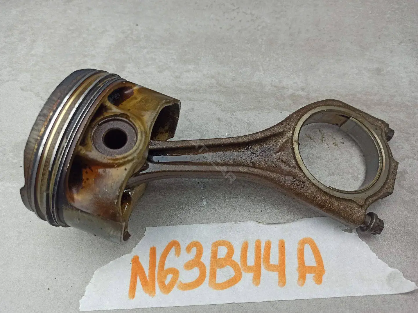 Поршень двигателя 7624615