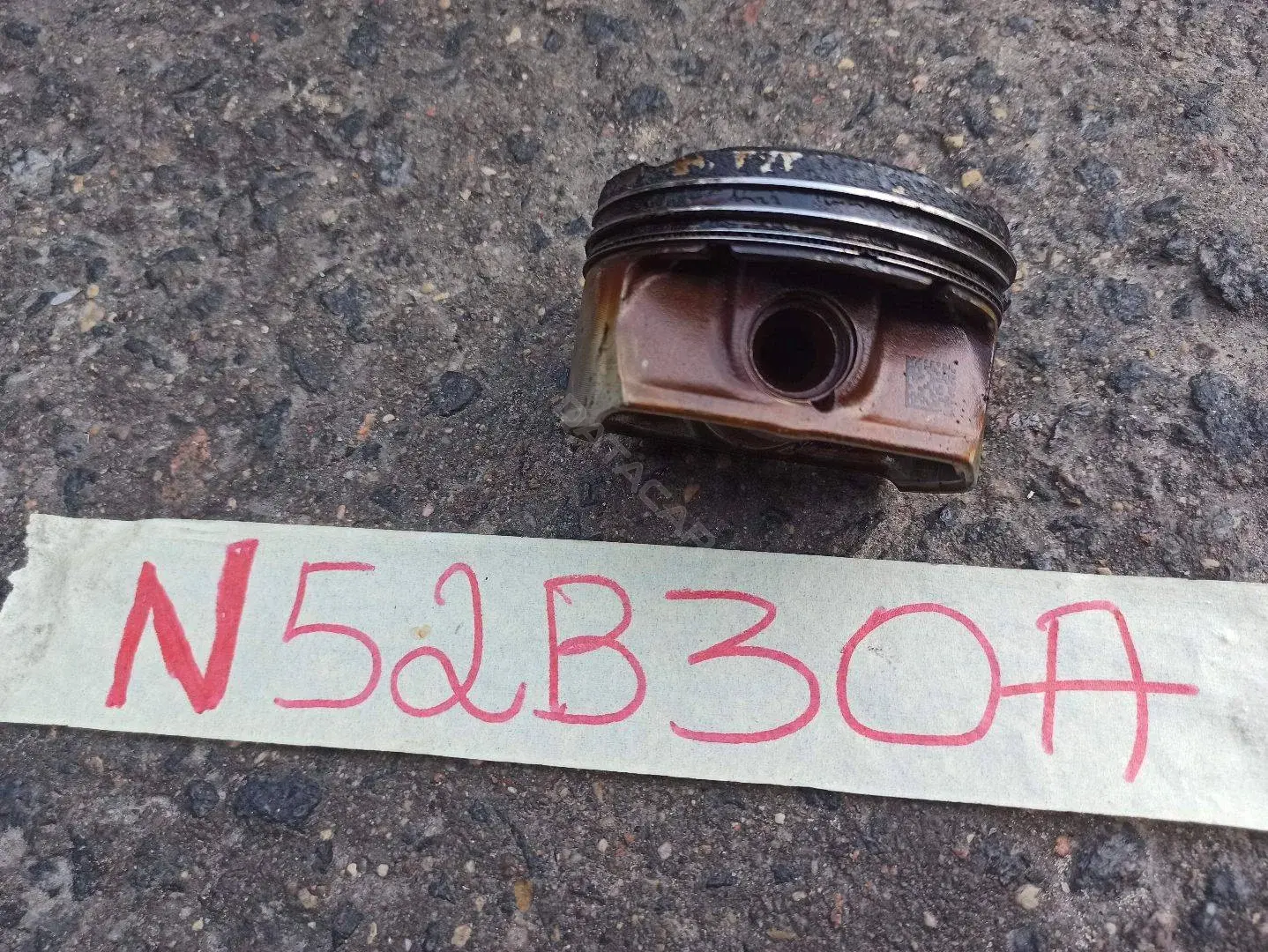 Поршень двигателя P15037294