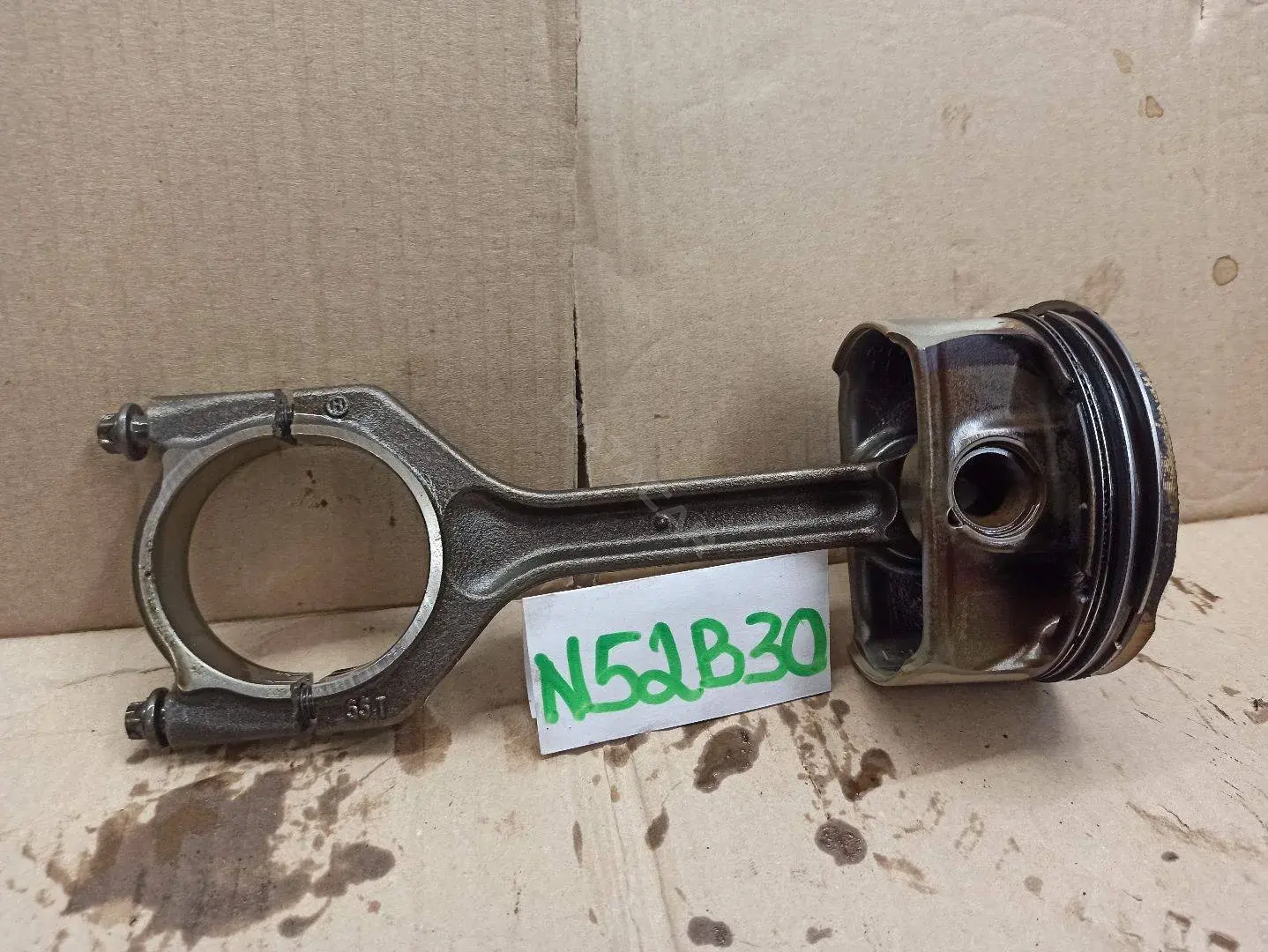 Поршень двигателя N55B30A