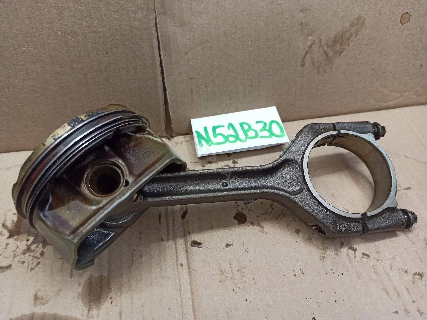 Поршень двигателя N55B30A