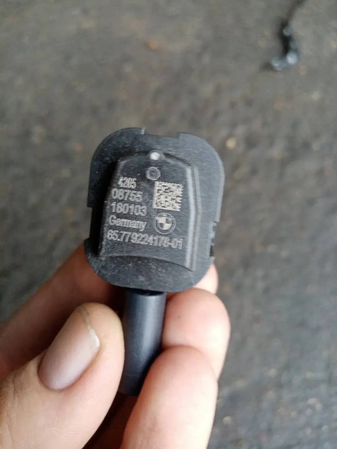 Датчик удара 65779224178, 9224178