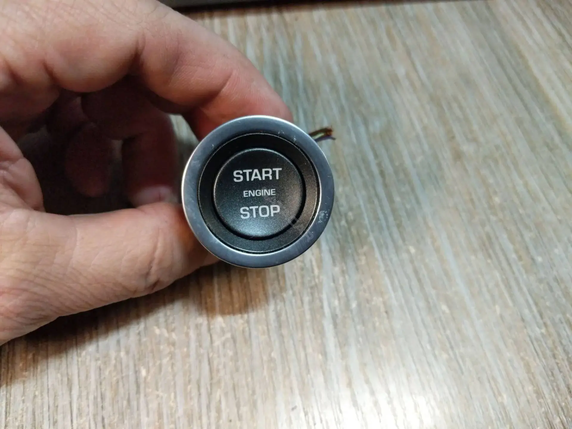 Кнопка запуска двигателя BJ32-14C376-AA