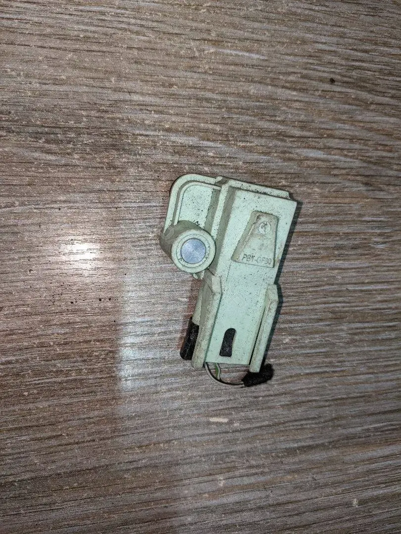 Датчик удара 65779118167, 9118167