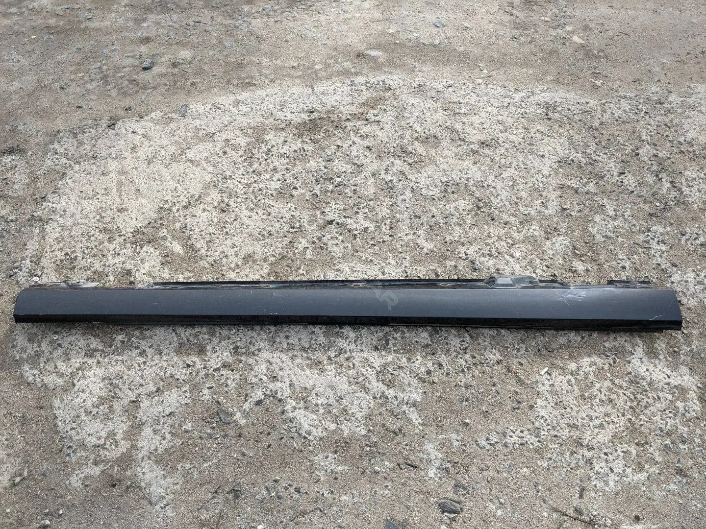 Накладка на порог A2126900840