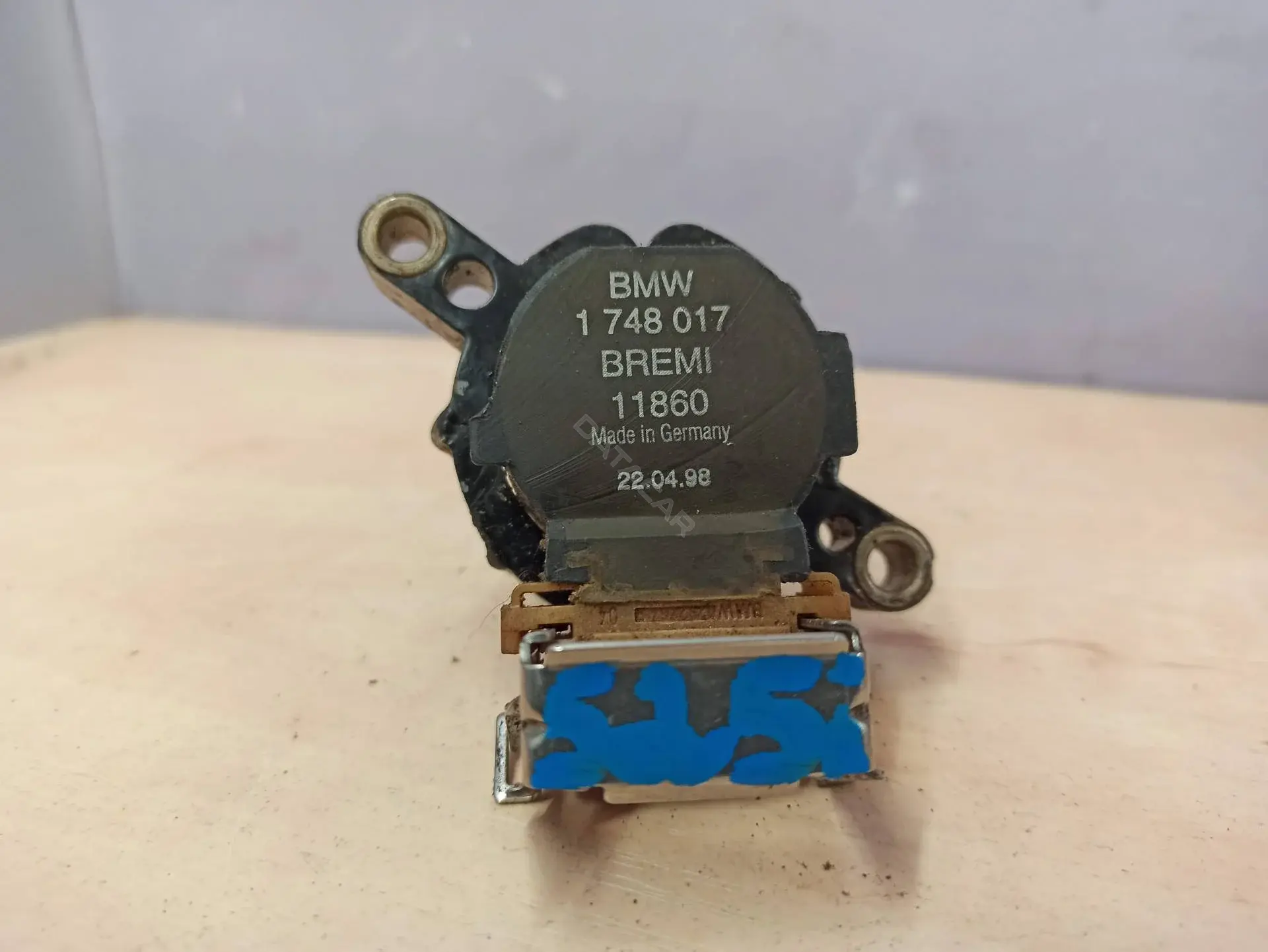 Катушка зажигания 12131703228, 12137599219, 1748017