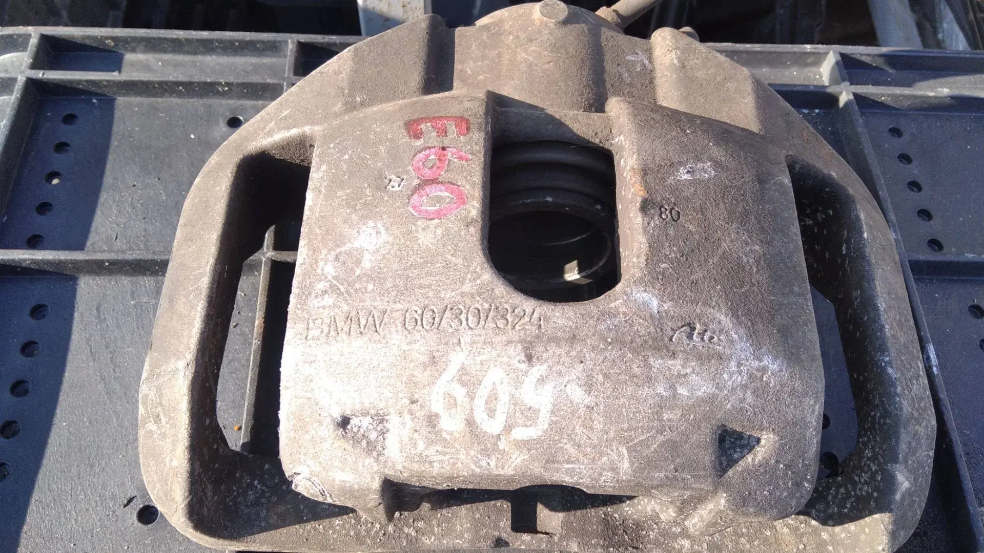 Суппорт тормозной 0986474374, 27414302, 34116753660