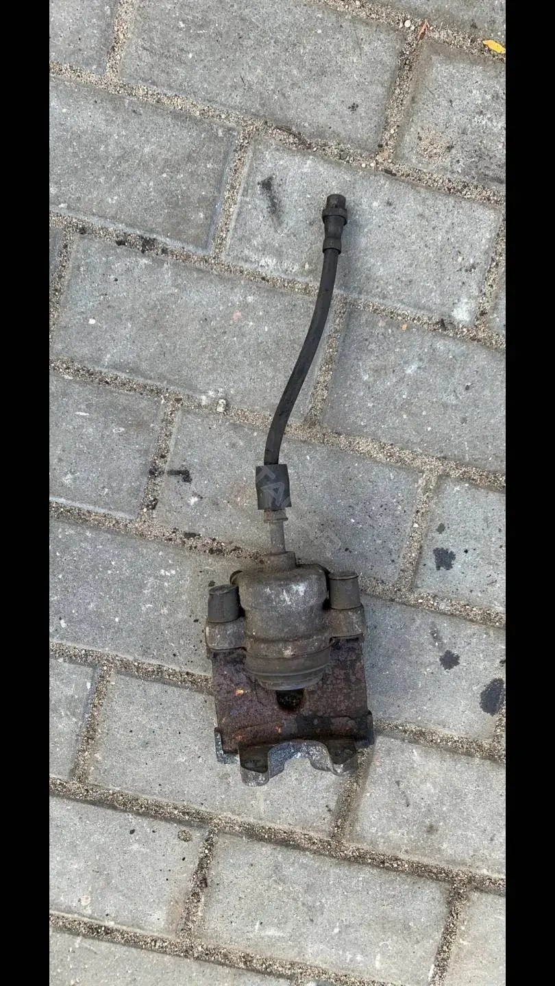 Суппорт тормозной P15047895