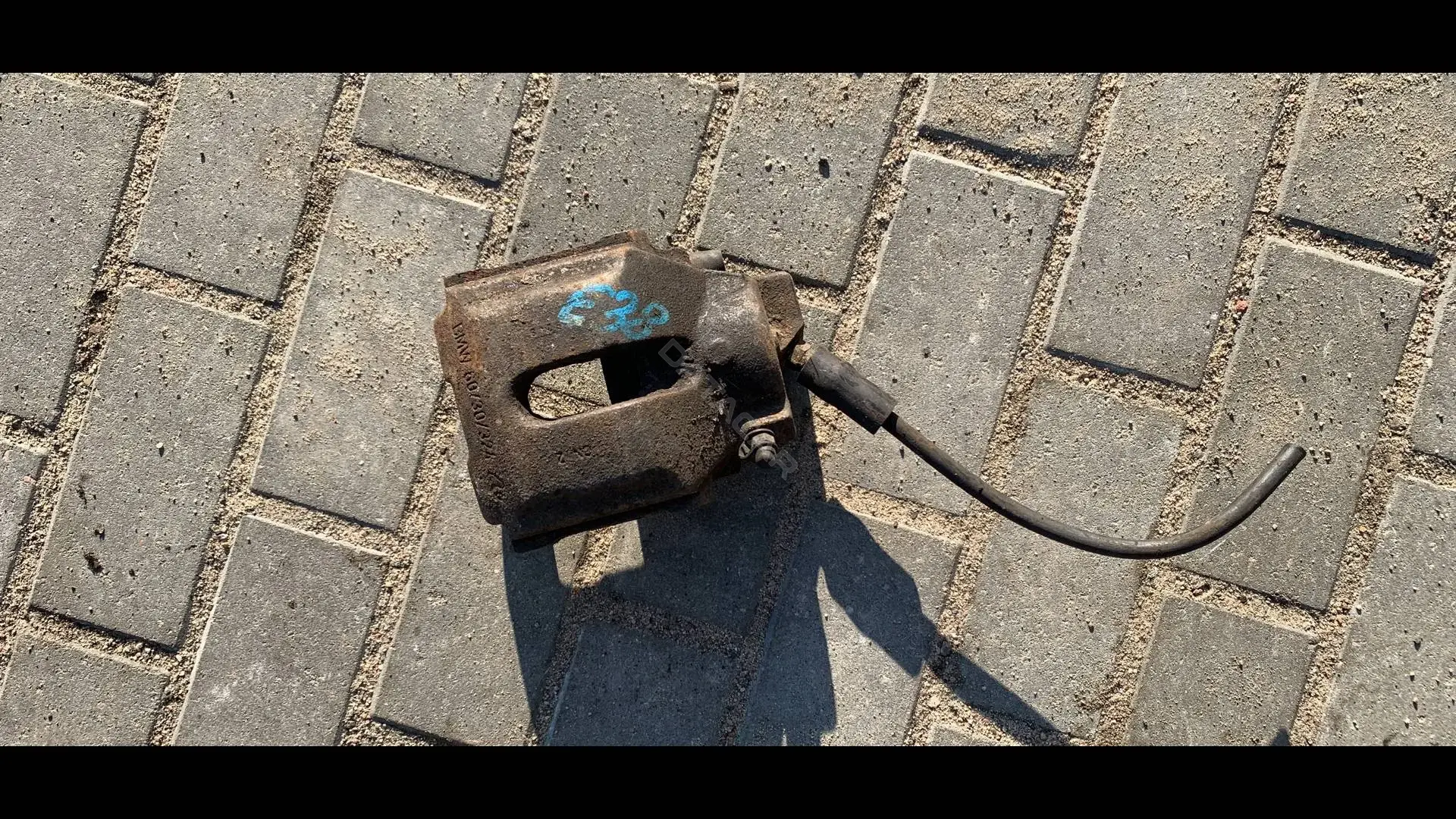 Суппорт тормозной P15047908