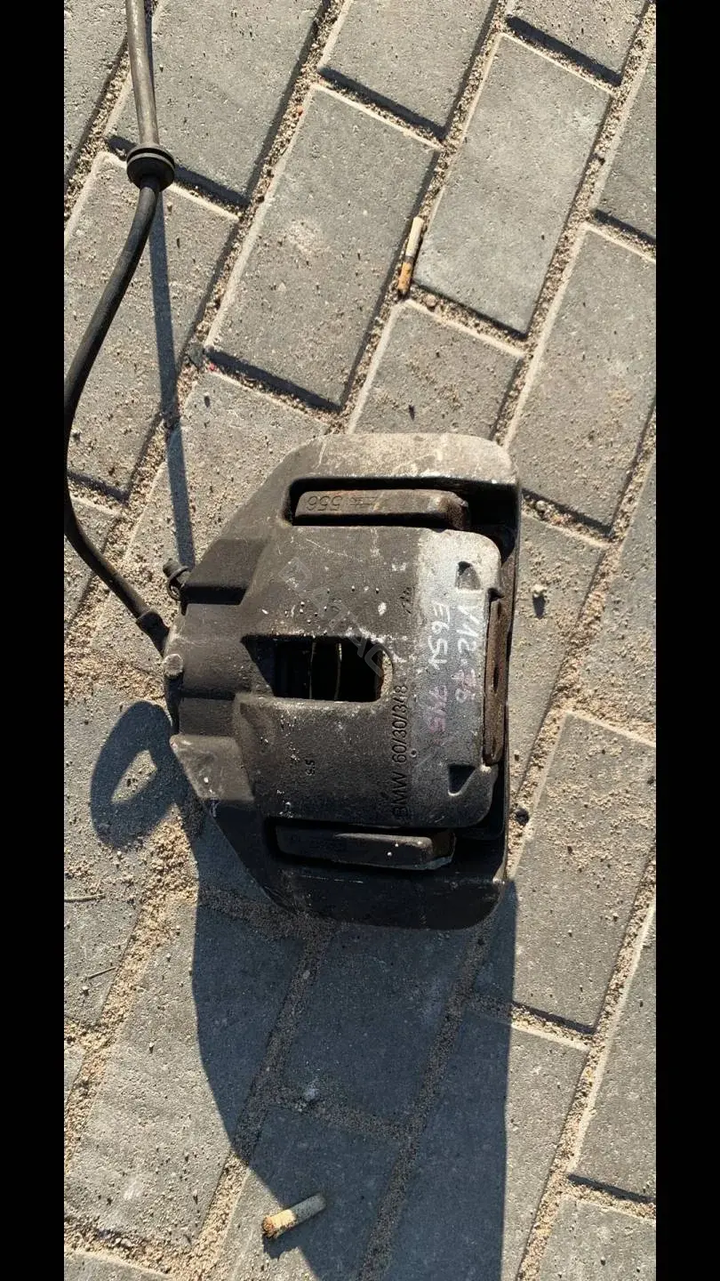 Суппорт тормозной 0986134142, 34116756303, 7107906