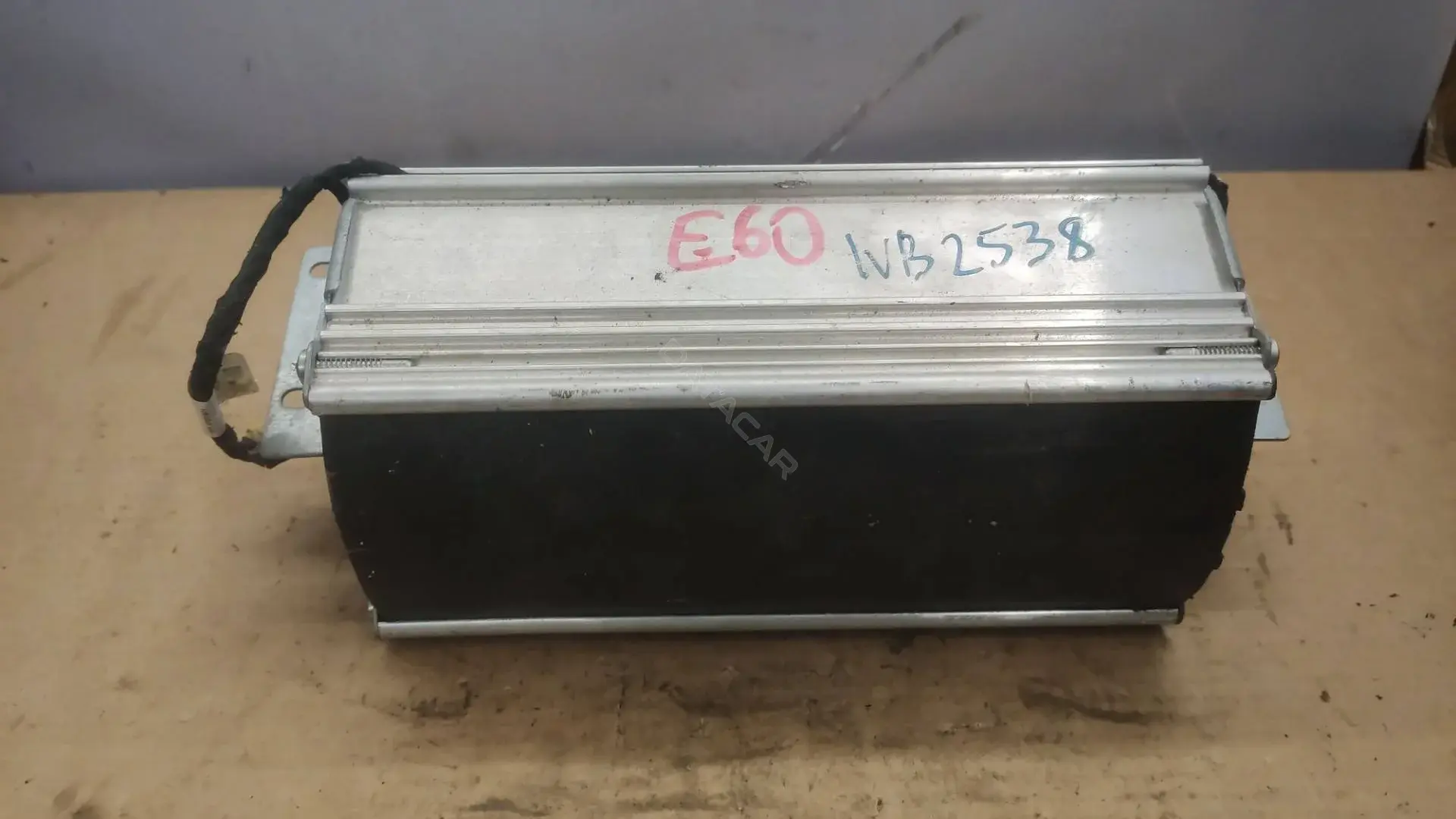 Подушка безопасности 3970813