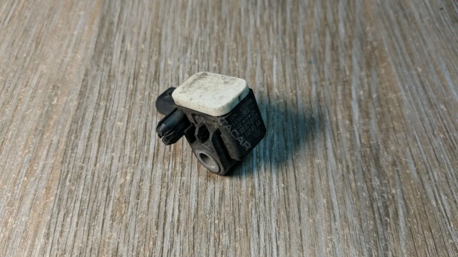 Датчик удара 56054085AA, A1668210151